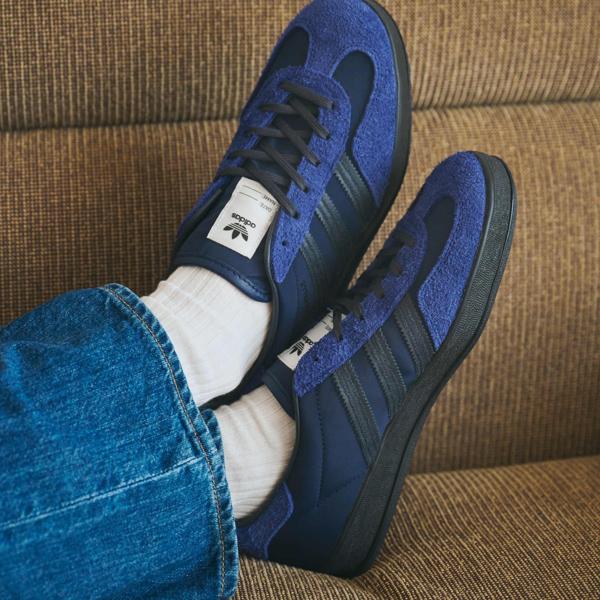 2色) Hikari Shibata x Adidas Originals - Gazelle Indoor