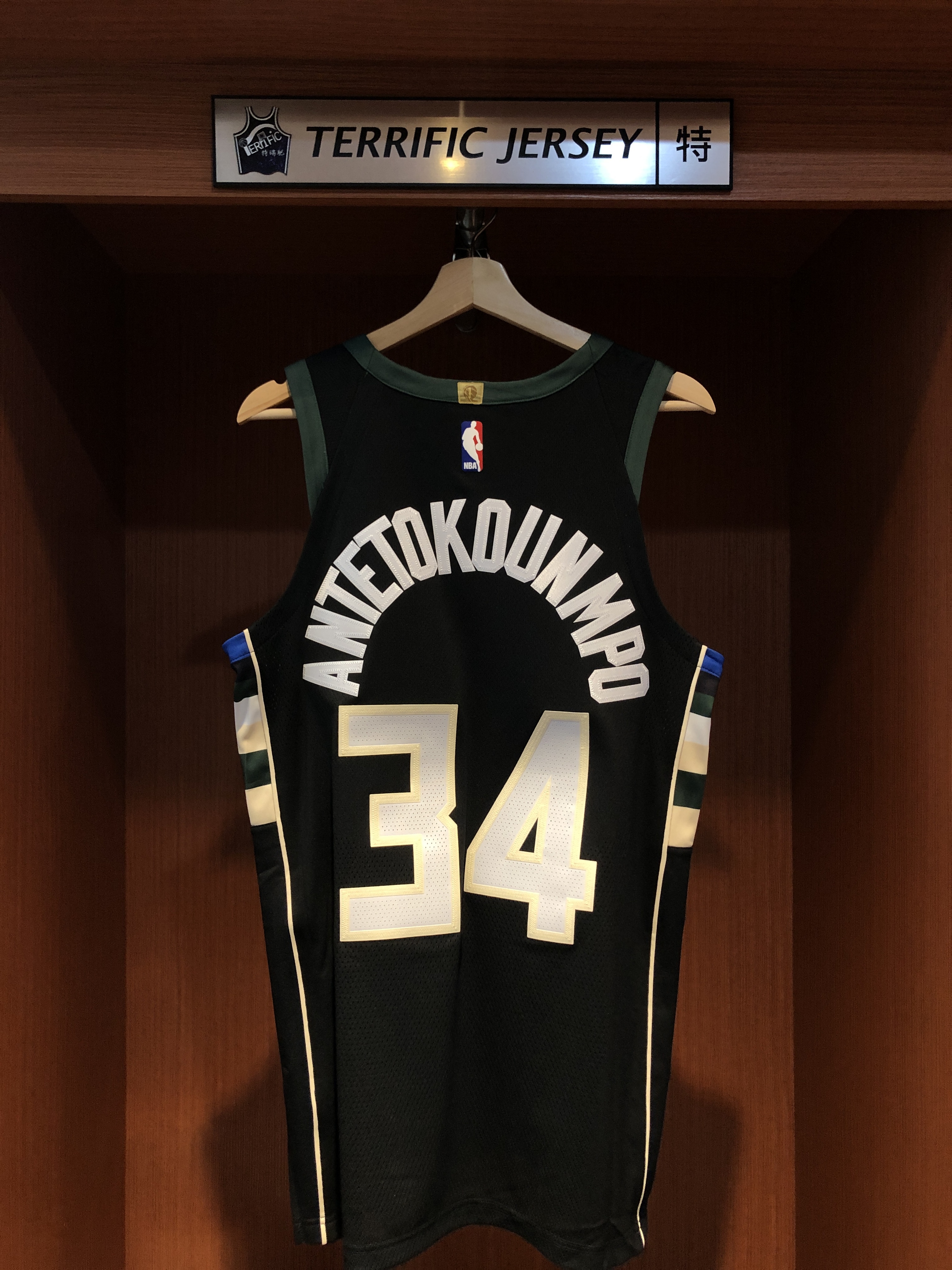 NBA球衣 Giannis Antetokounmpo 密爾瓦基公鹿黑 Statement Nike Authentic 球員版 全新