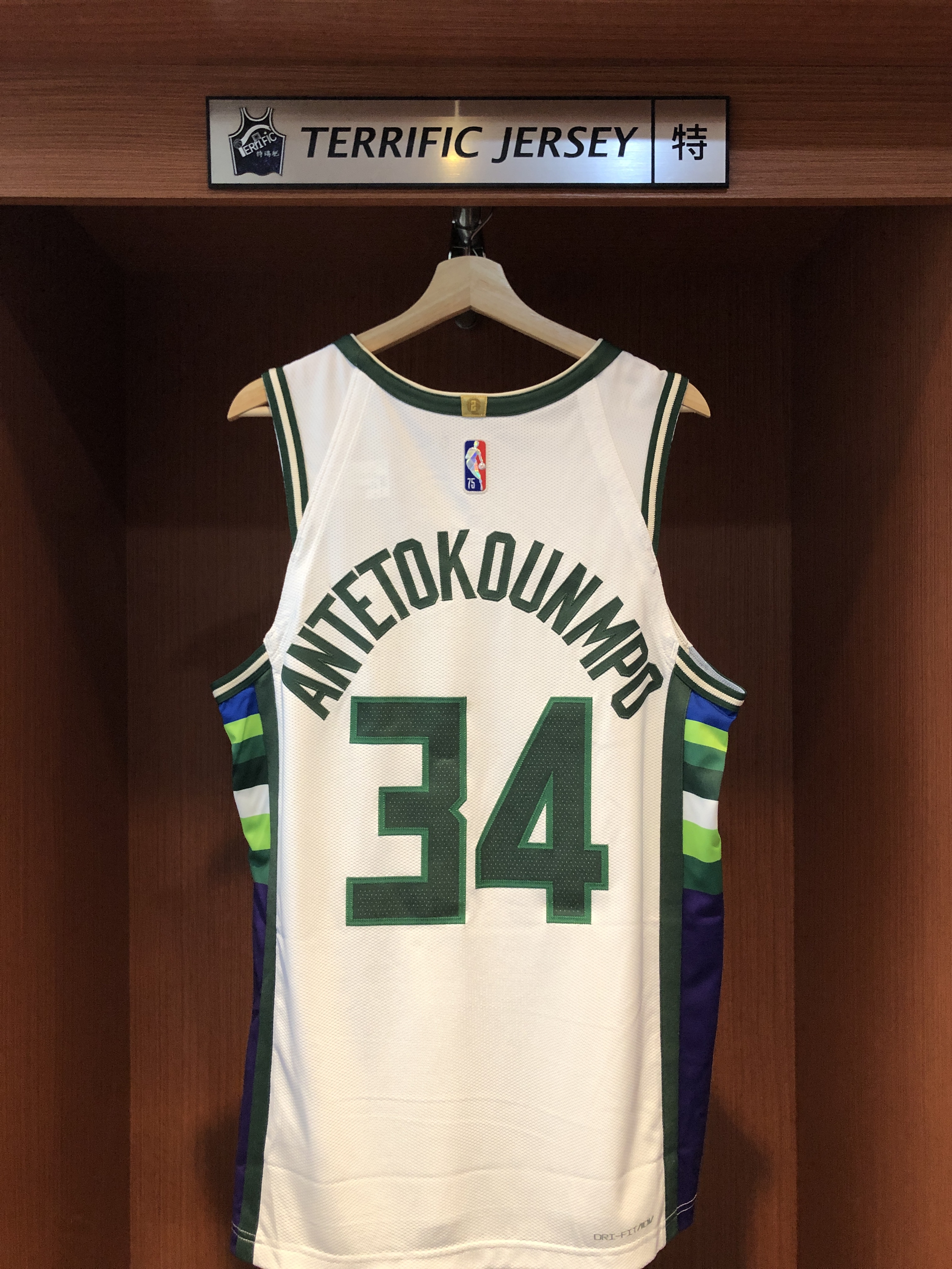 NBA球衣 Giannis Antetokounmpo 密爾瓦基公鹿城市 75周年 鑽石標 City Nike Authentic 球員版 電繡 含贊助商標 全新