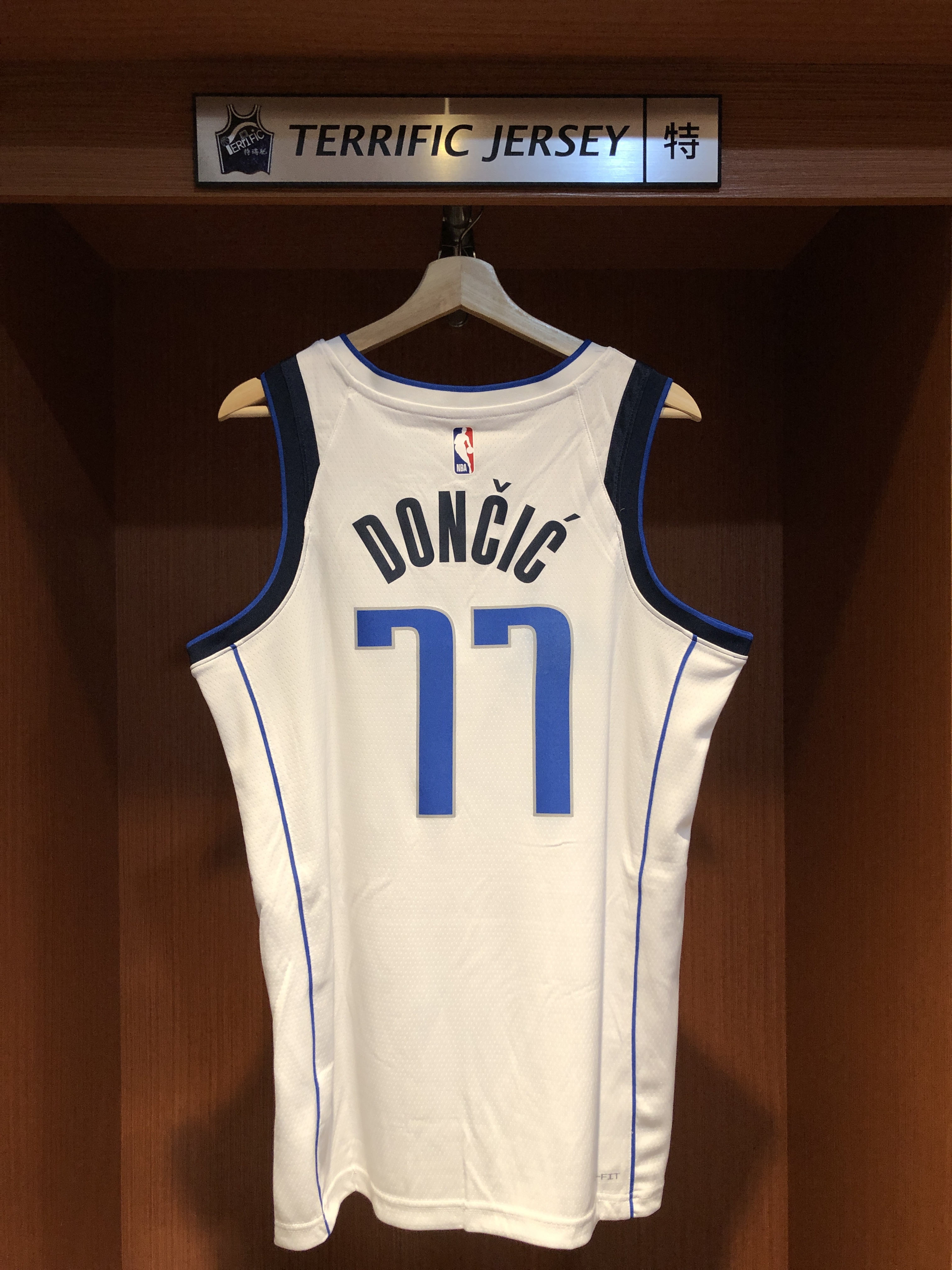 NBA球衣 Luka Doncic 達拉斯小牛白 Association Nike Swingman 球迷版 熱轉印 全新