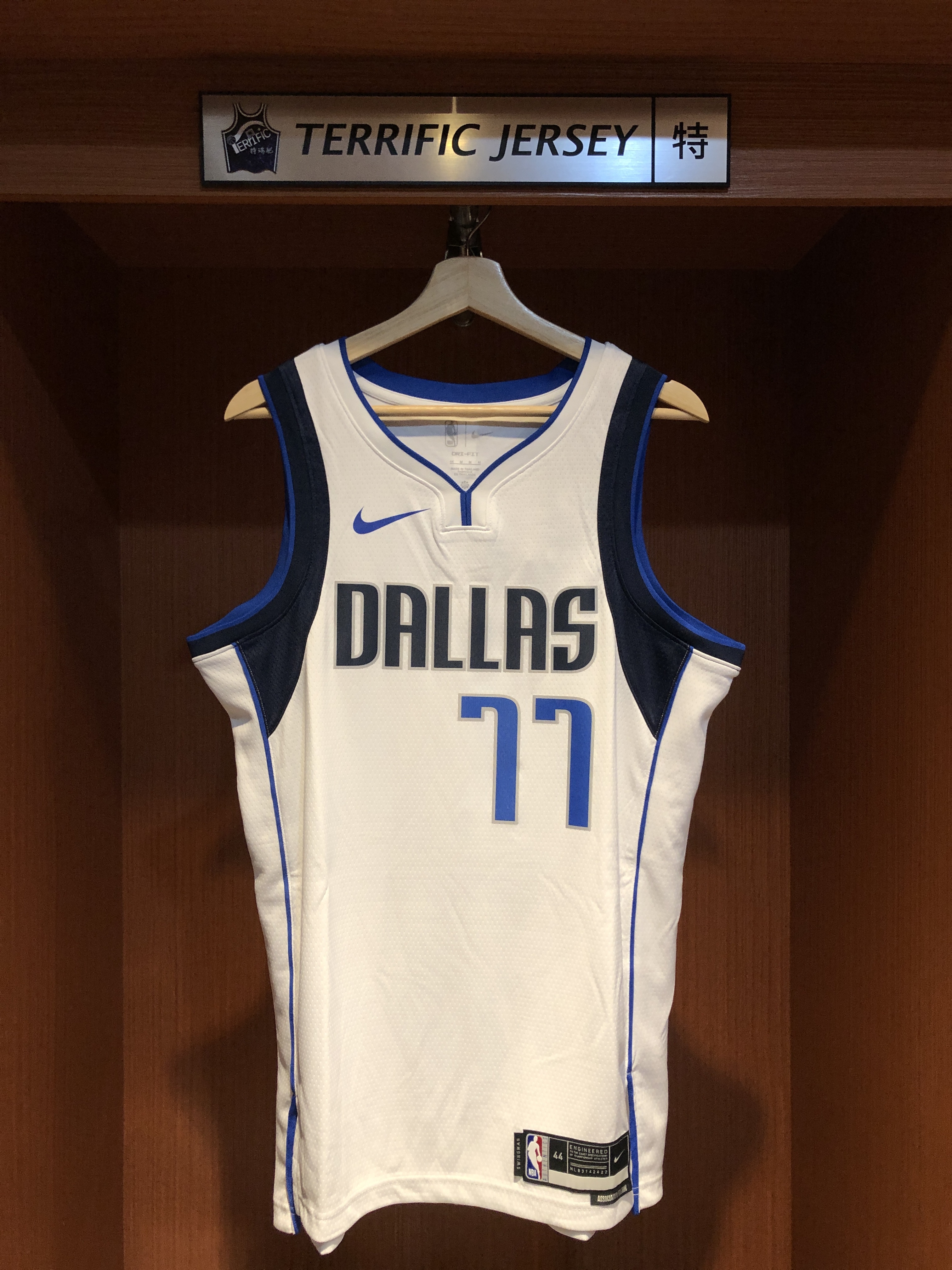 NBA球衣 Luka Doncic 達拉斯小牛白 Association Nike Swingman 球迷版 熱轉印 全新