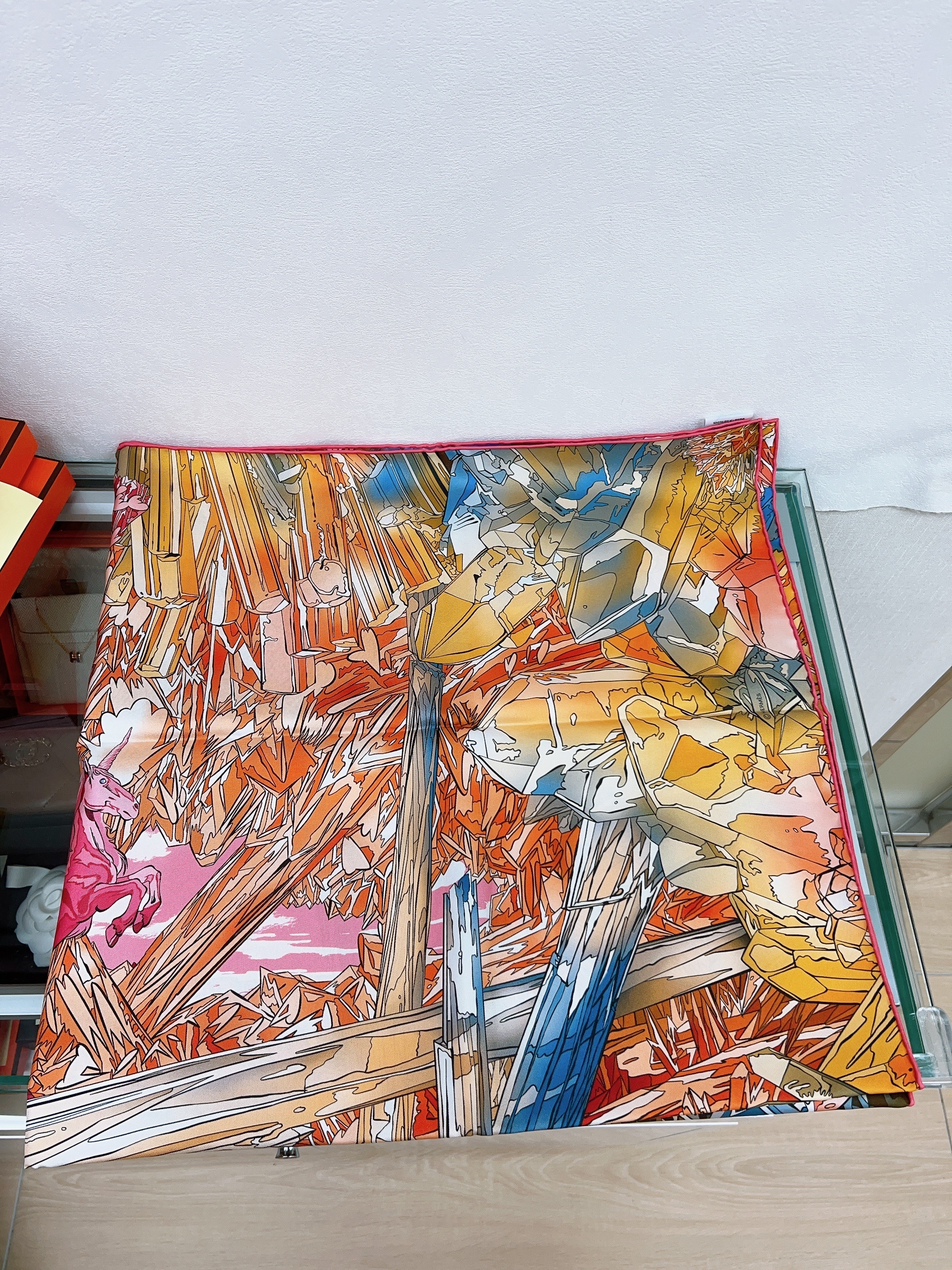 *Unused* Hermes scarf 90cm (la vallee de cristal)