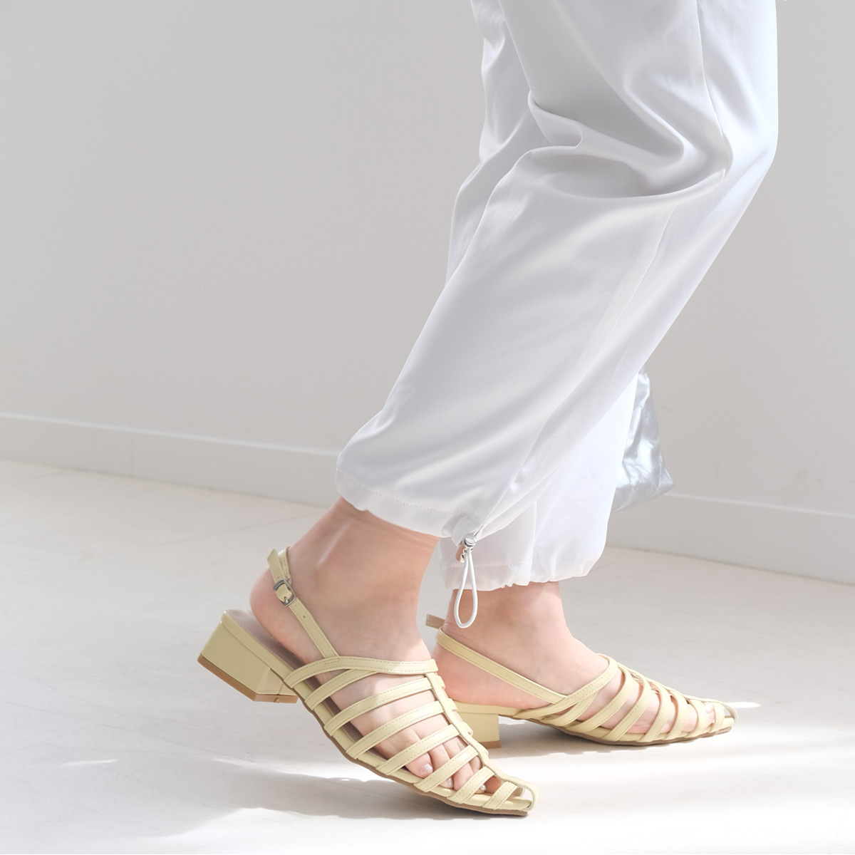 尖頭3公分後綁帶低跟涼鞋 超好走女鞋