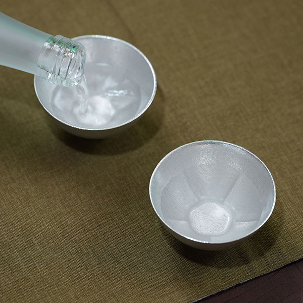 【銀雅堂】吉祥紋酒器 梅紋 80ml