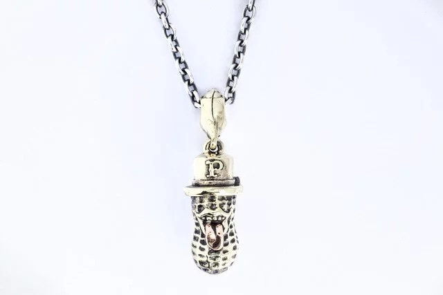 帶舌花生吊墜 (L)