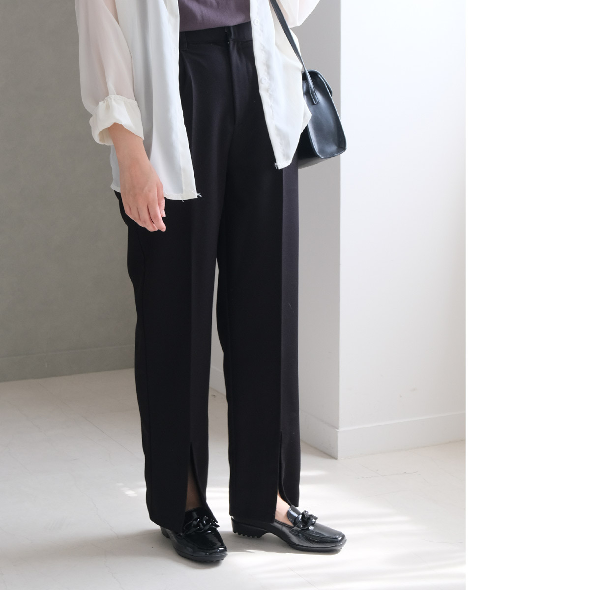 Ms. Jeune 日本真皮女用輕盈舒適環環相扣設計樂福鞋