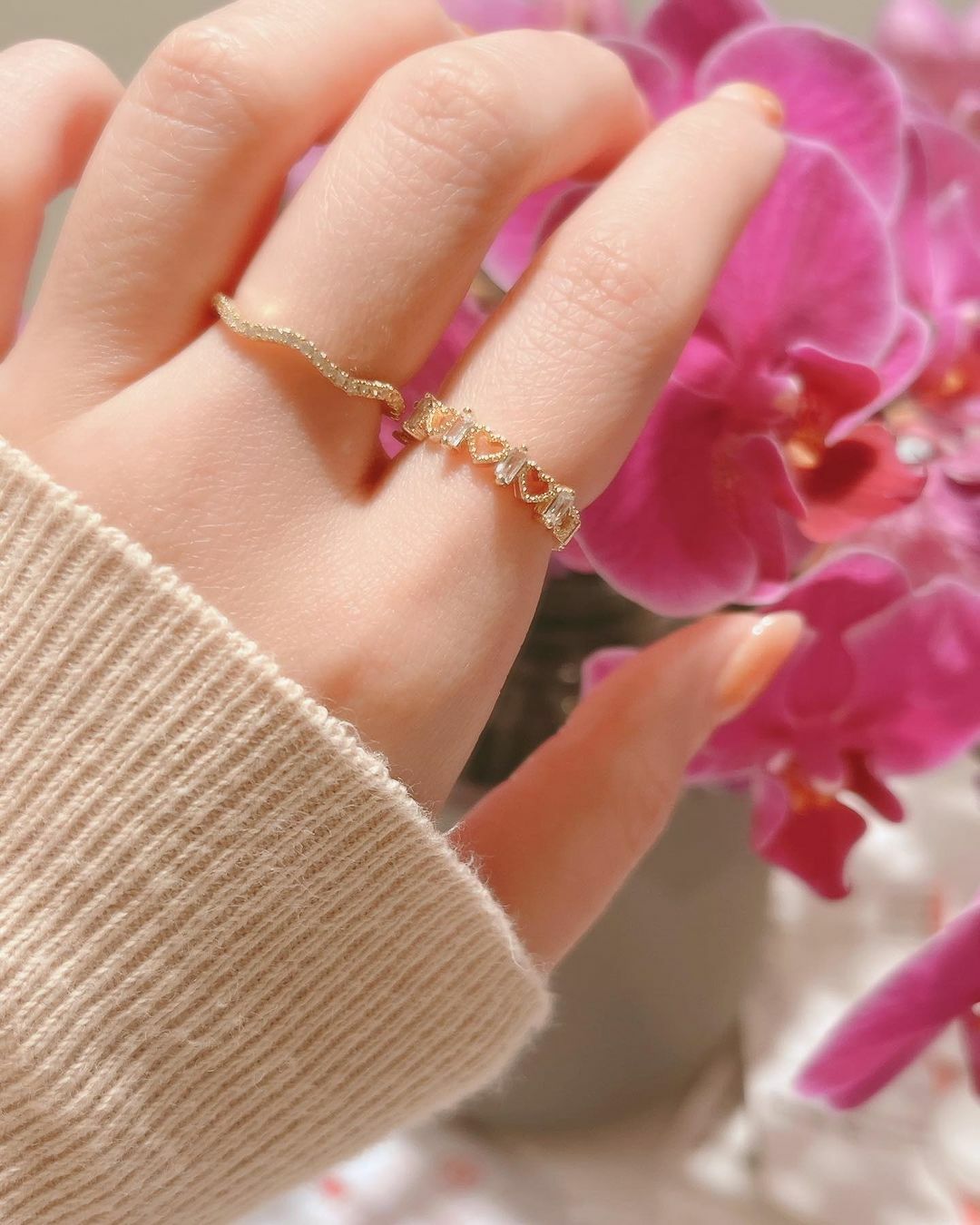 迷人魅力波浪碎鑽愛心開口戒