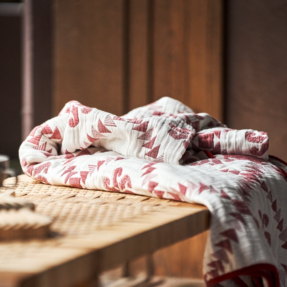 布団・毛布 BasShu Gauze Blanket RED WEB限定】Gauze Blanket / RED (M) – BasShu Online Store