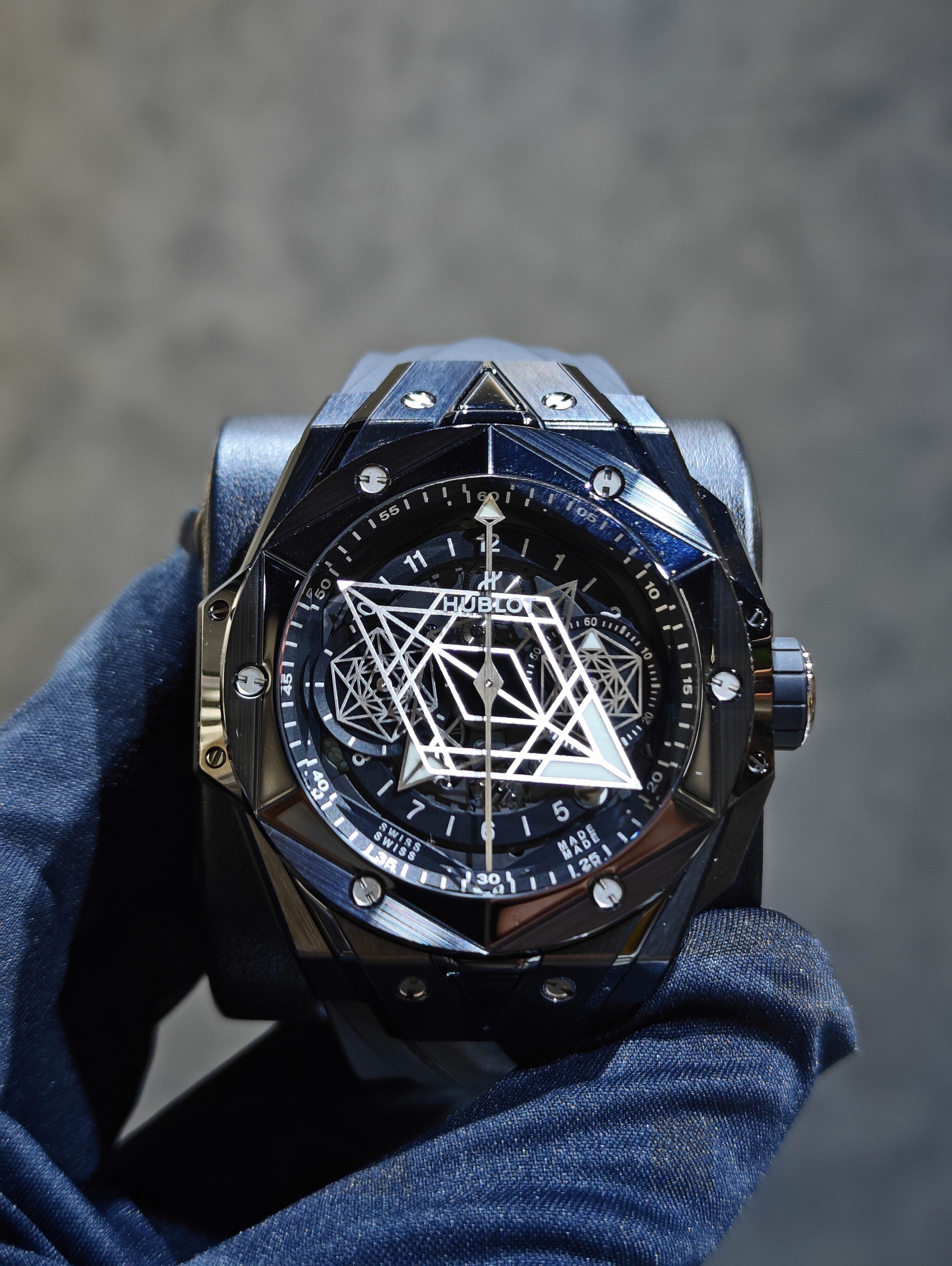 BRAND NEW HUBLOT 418.CX.1107.RX.MXM22 BIG BANG SANG BLEU II TATOO black CERAMIC 45MM boutique exclusive limited 200 pcs