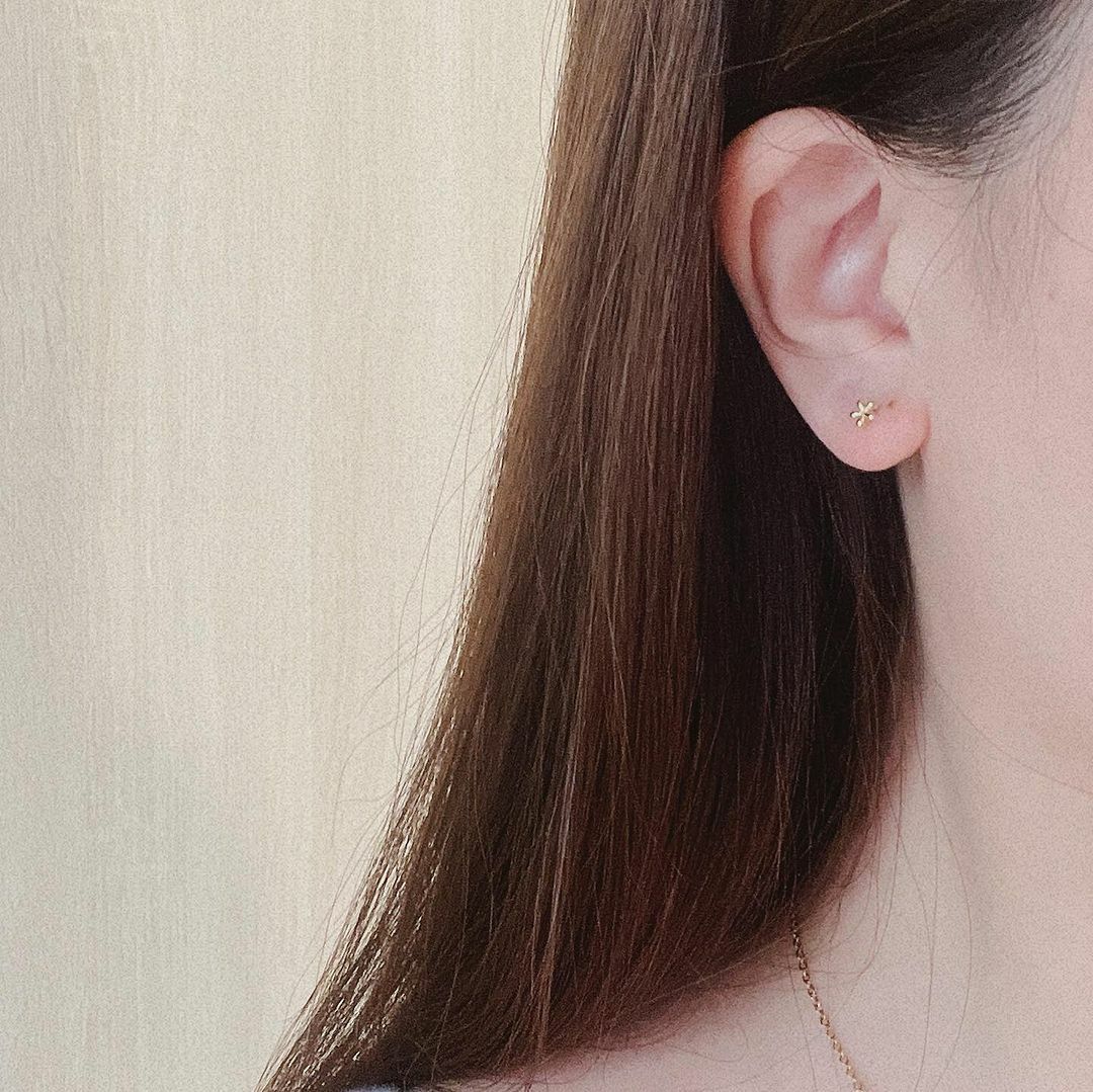 迷人小花醫療鋼鎖珠款耳環