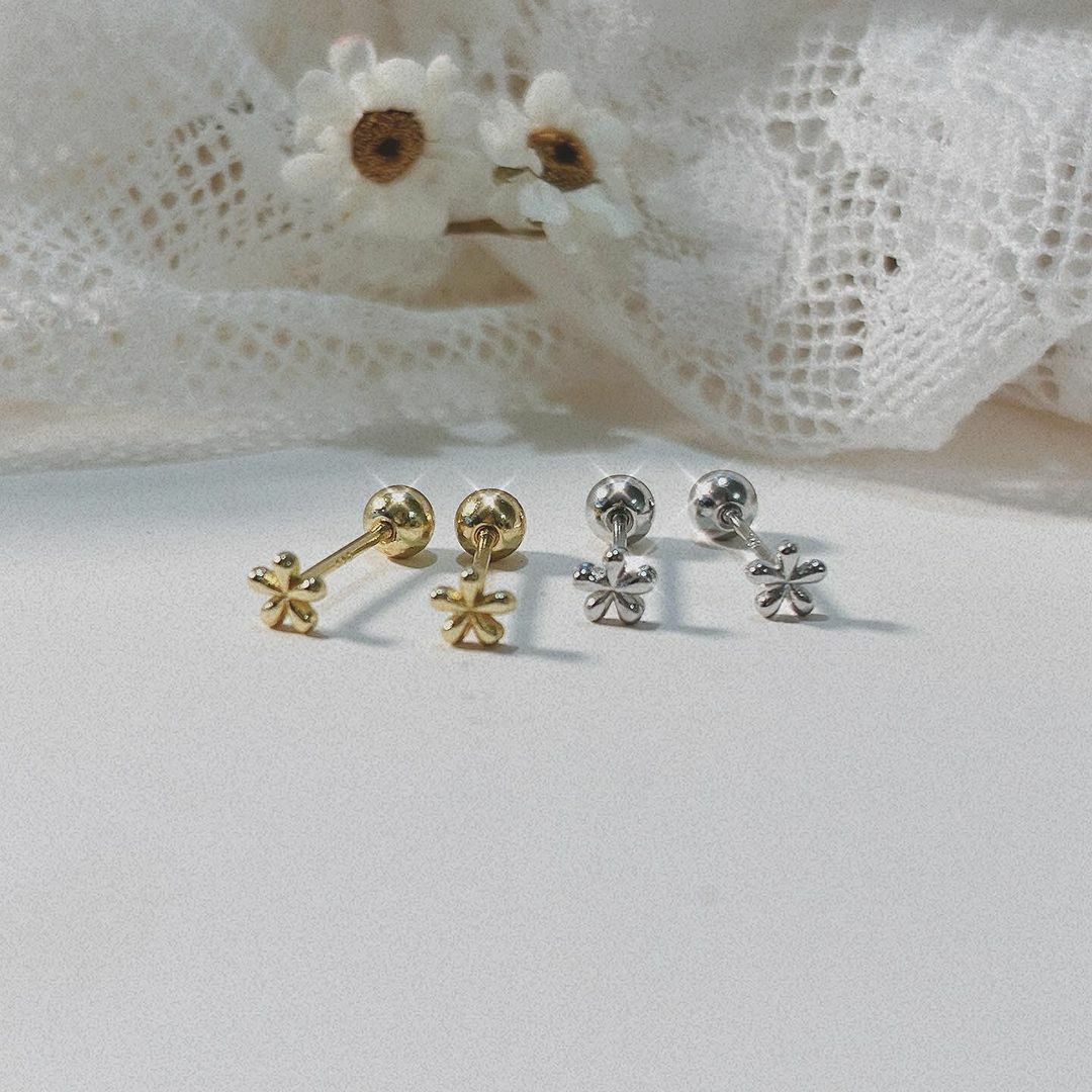 迷人小花醫療鋼鎖珠款耳環