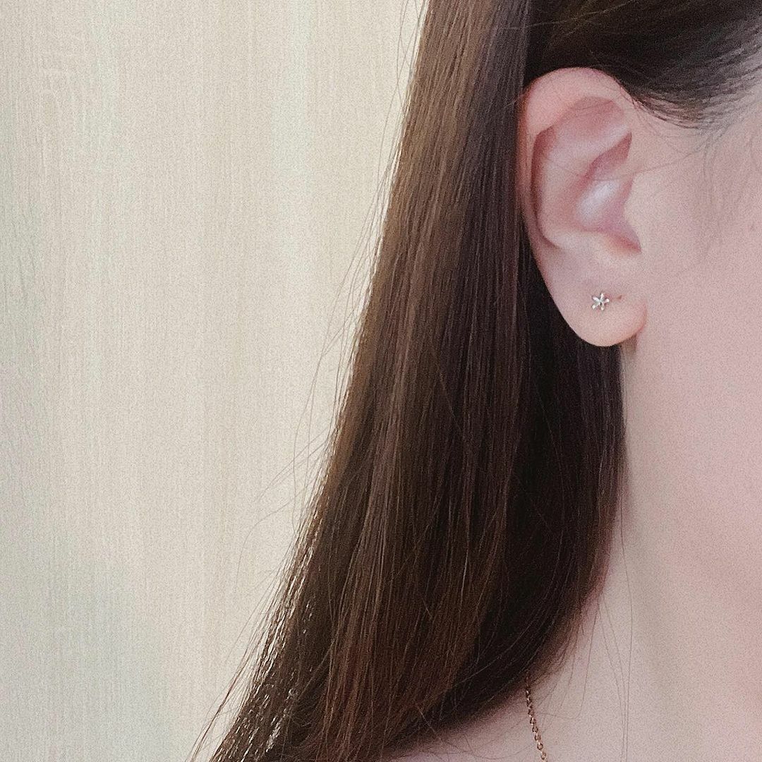 迷人小花醫療鋼鎖珠款耳環