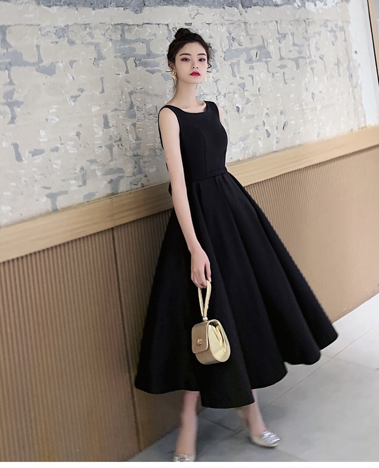 赫本優雅  露背小禮服