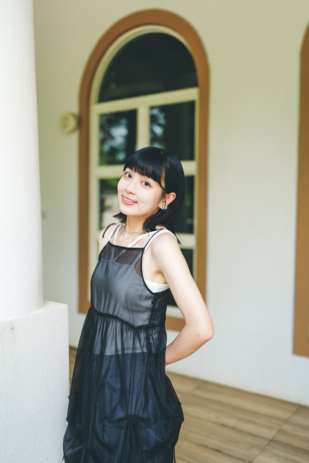 歐根紗蝴蝶結吊帶裙(三色-濃黑)