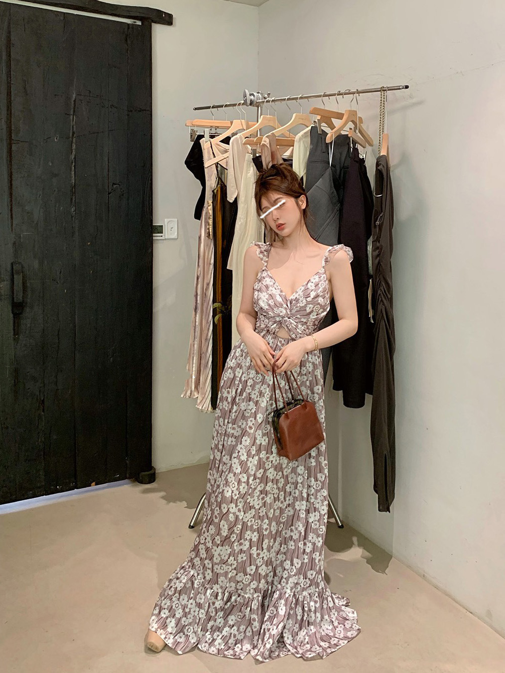 深V扭轉 收腰長洋