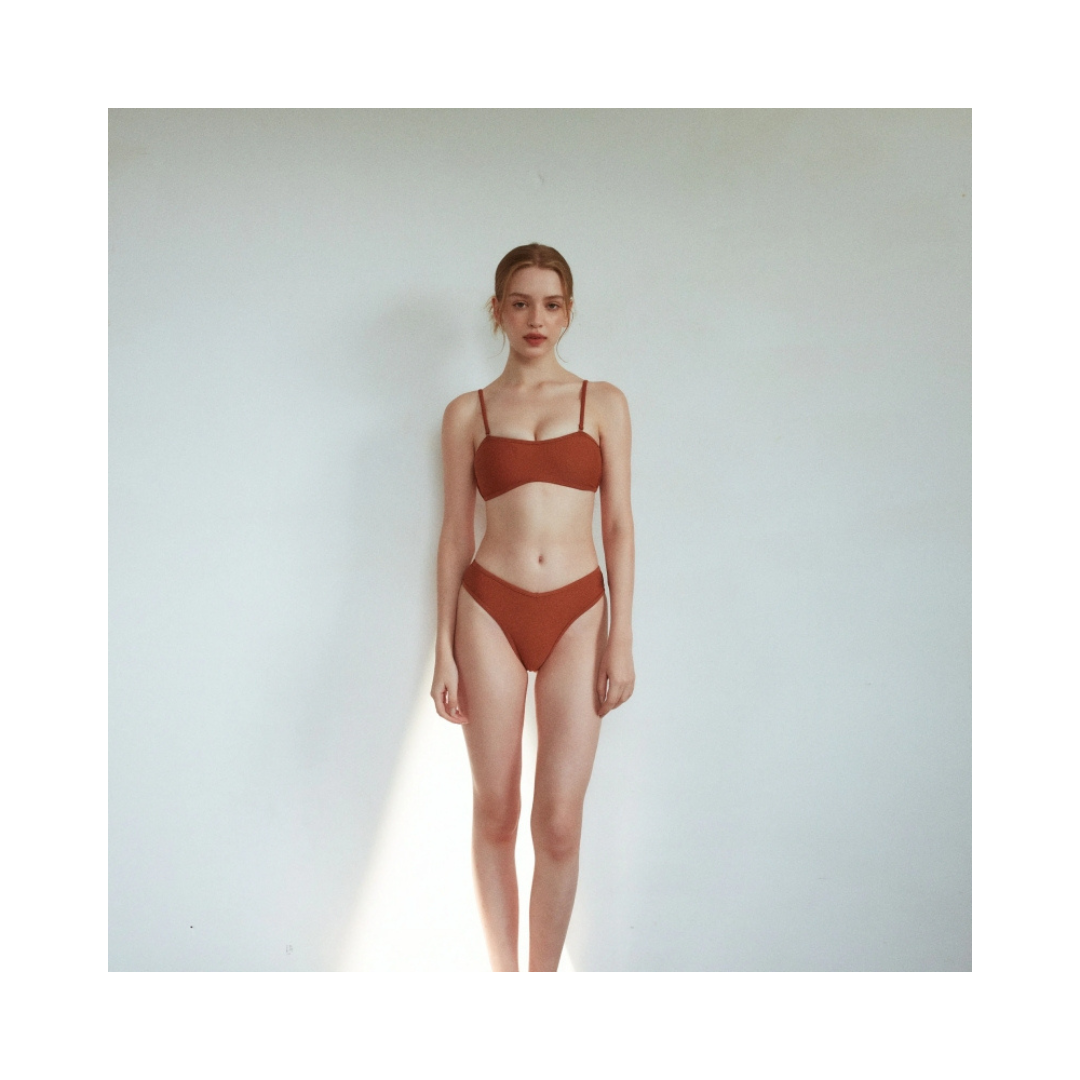 ▲LeReve Beaut 兩穿細肩平口泳衣 坦率橘