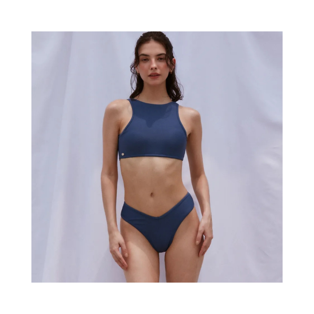 ▲LeReve AIRise 綁結兩穿無袖泳衣 自在藍