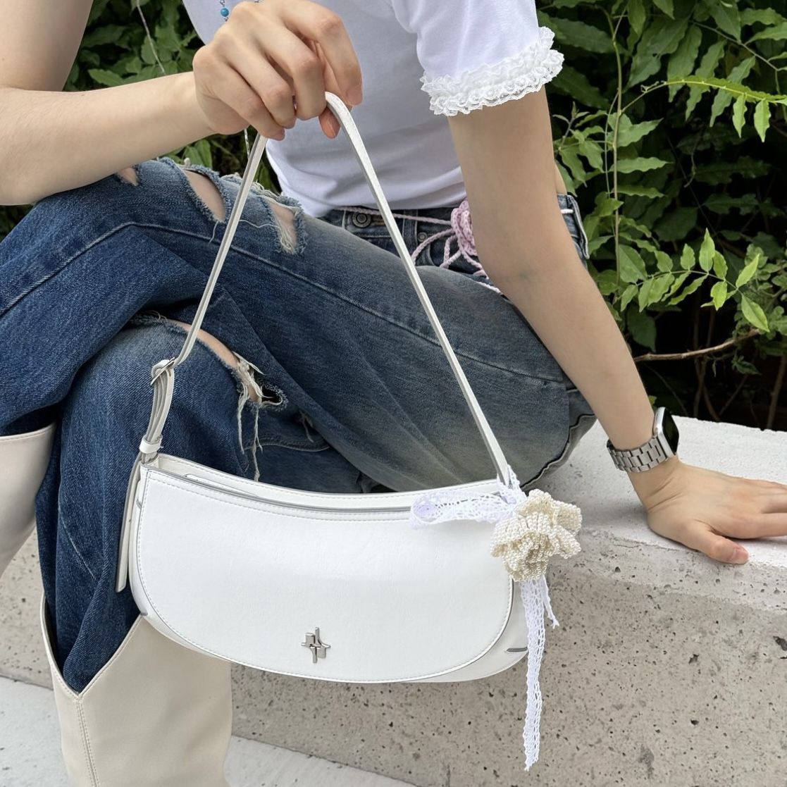 韓國代購> FINDKAPOOR SLIM ARCH SHOULDER BAG 韓國代購> FINDKAPOOR SLIM ARCH SHOULDER BAG