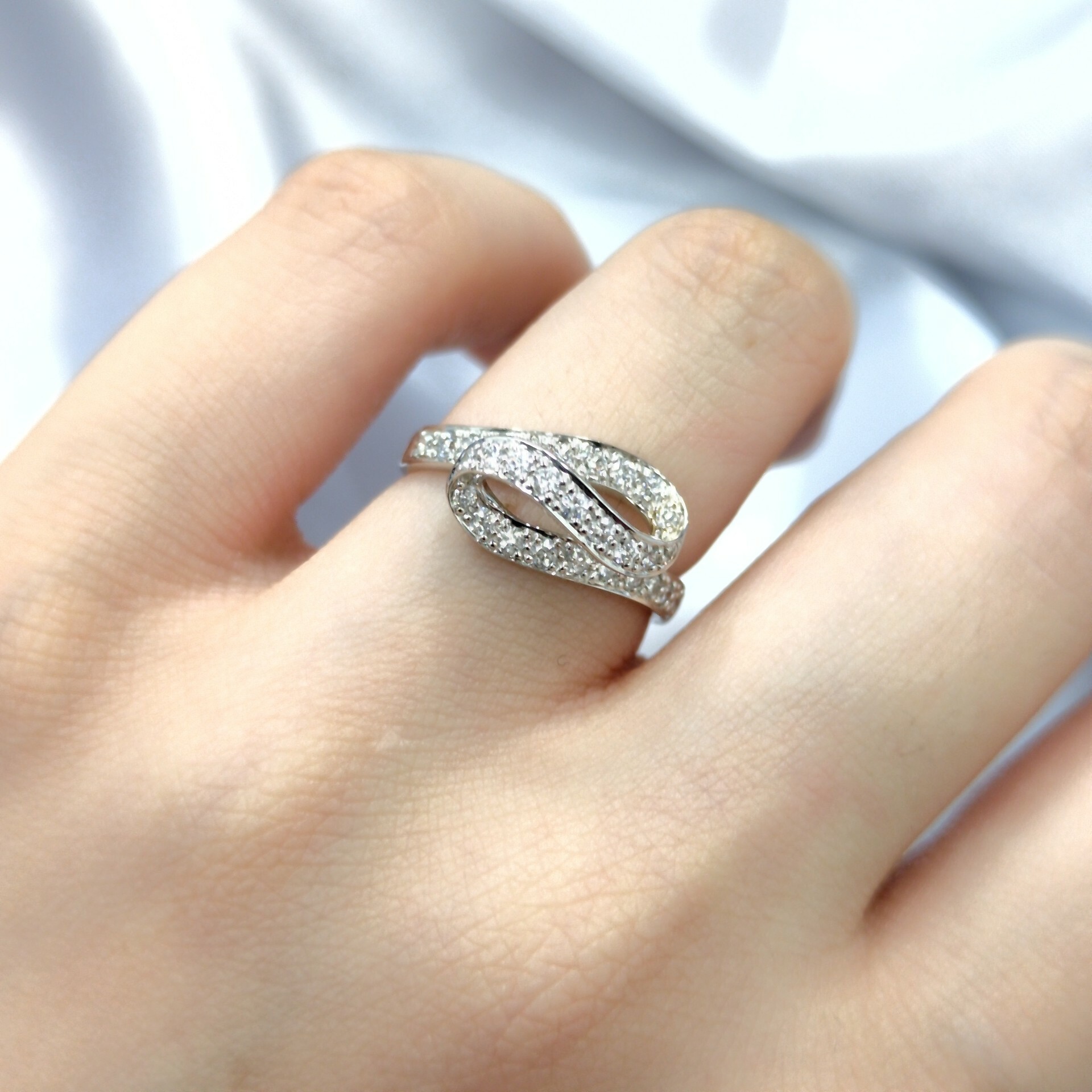 全新18K白金35份鑽石戒指