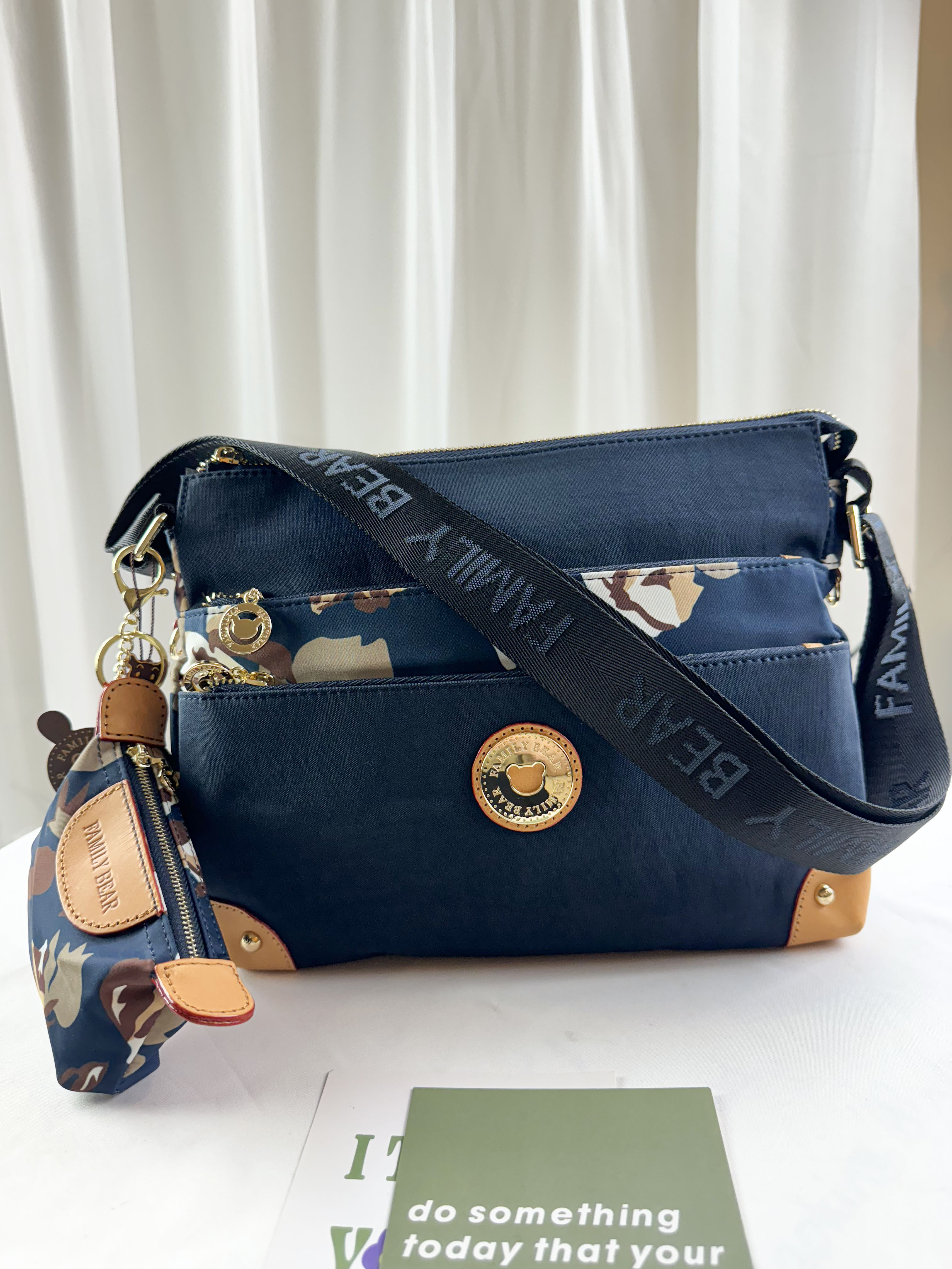 FamilyBear 蝴蝶花拼接藍防潑水側背包 附零錢包 #2045