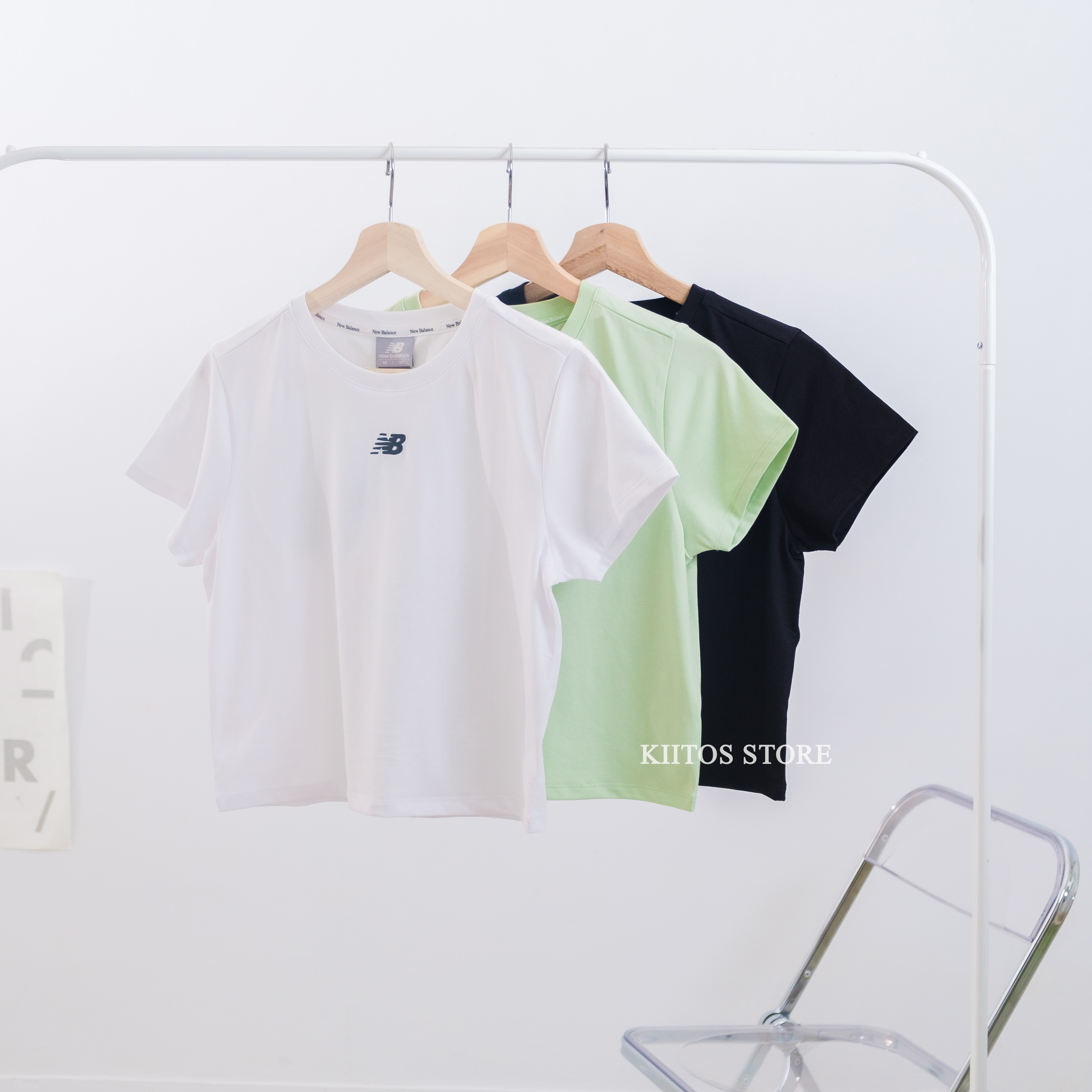 【現貨】IU實著 New Balance Essential Central 經典Logo 短版 上衣 T-Shirt