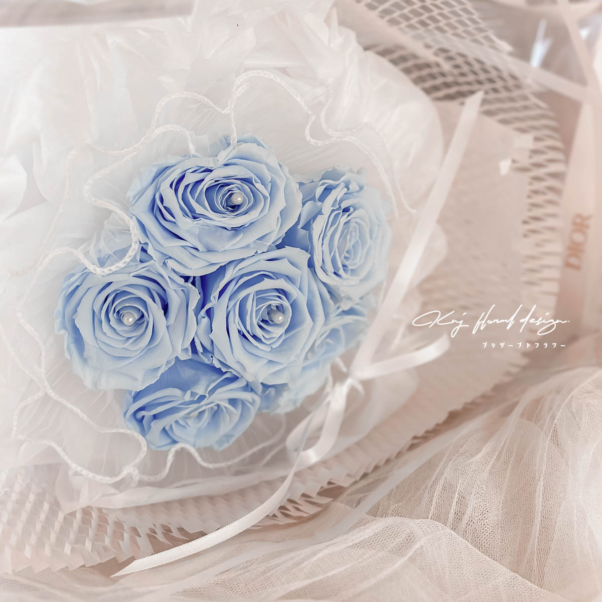 珍珠系列．寶寶藍色永生玫瑰花束