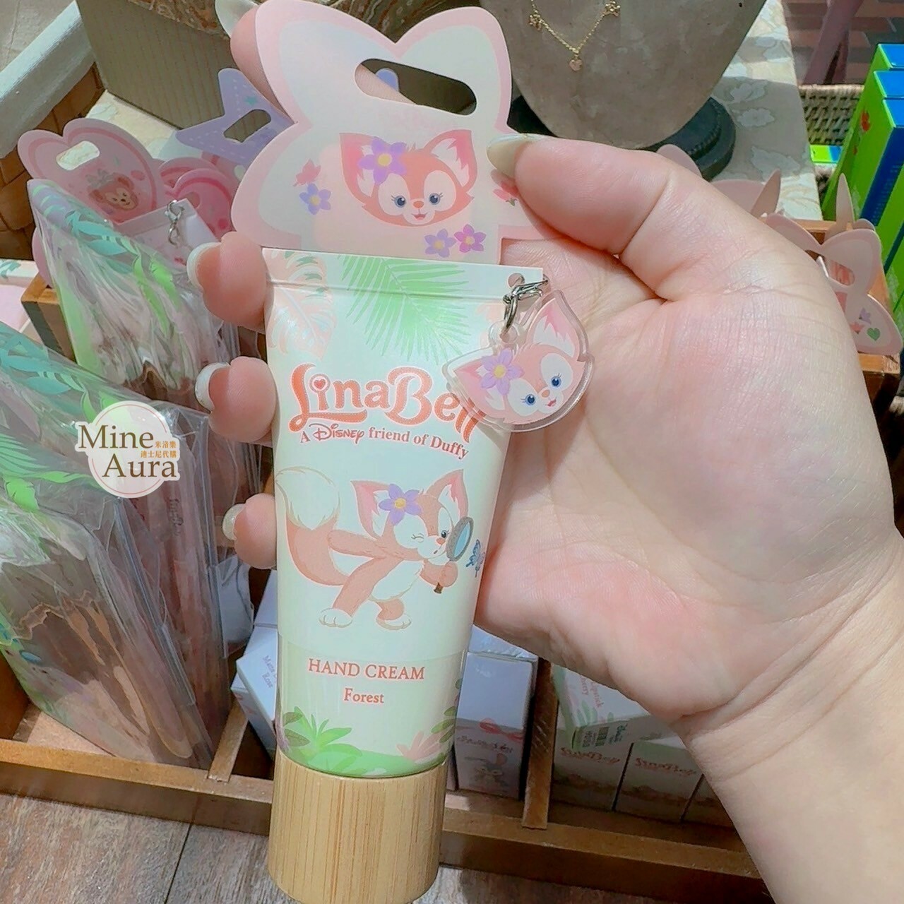 玲娜貝兒 Lina bell 護唇膏 -香港迪士尼樂園