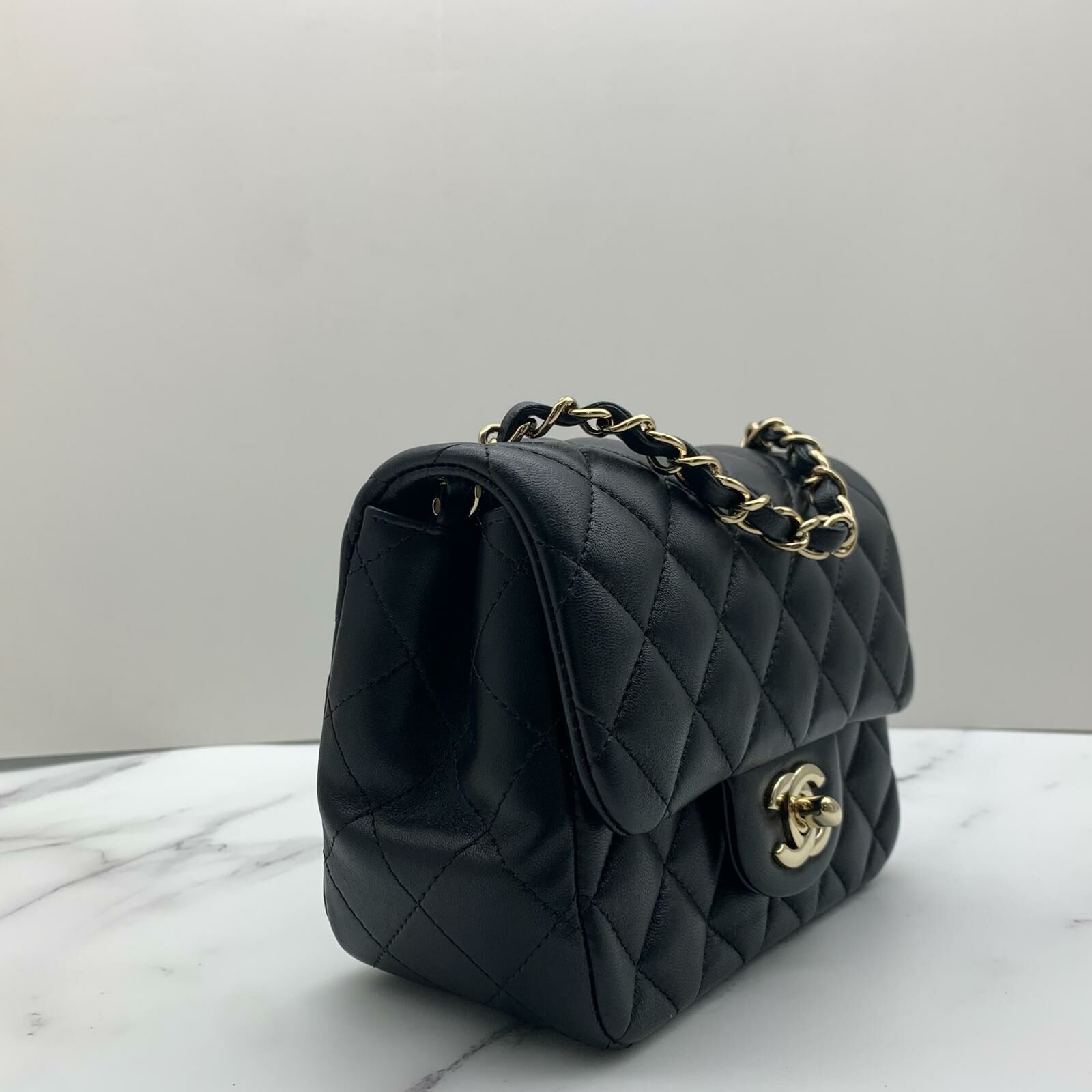 Chanel mini flap  17 cm