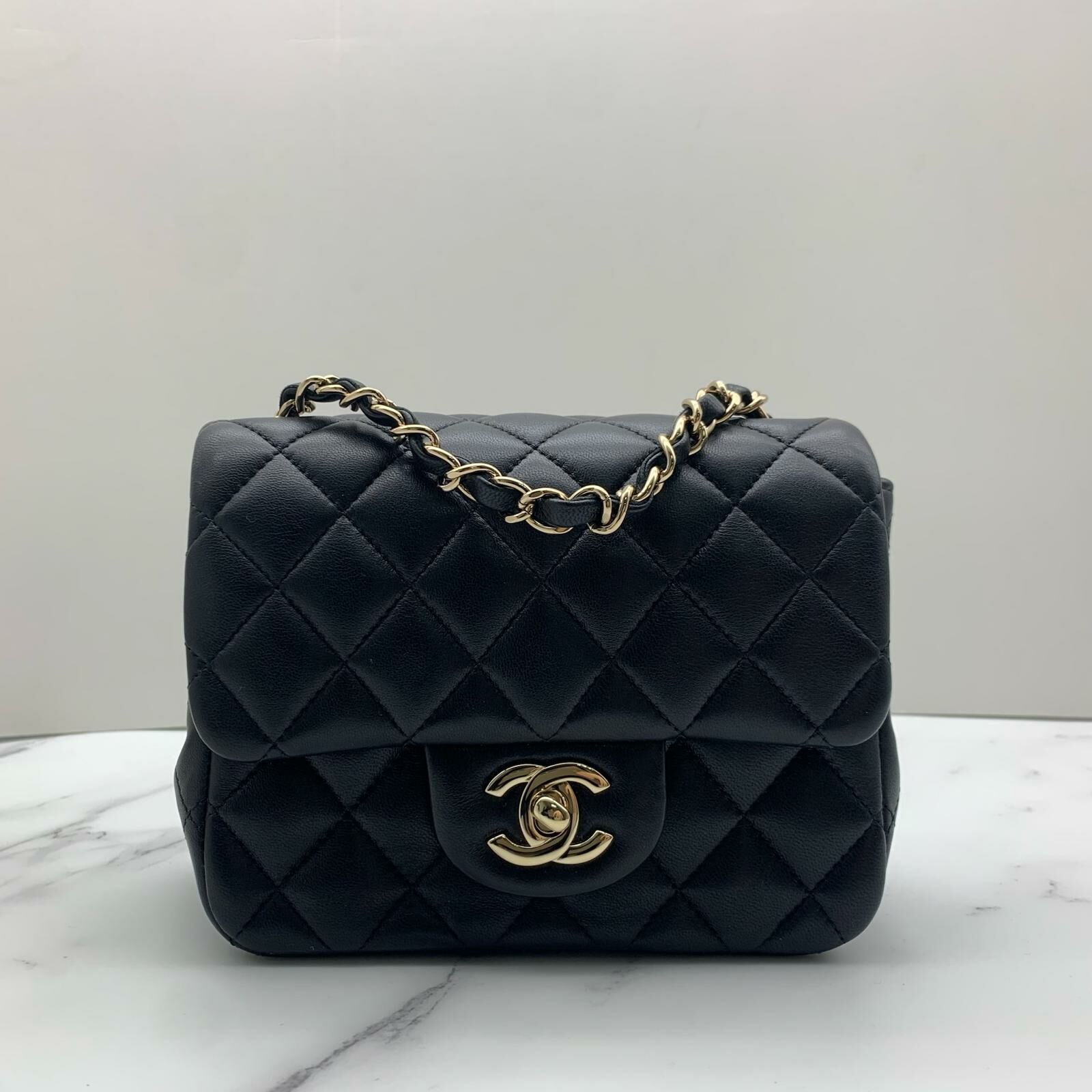 Chanel mini flap  17 cm