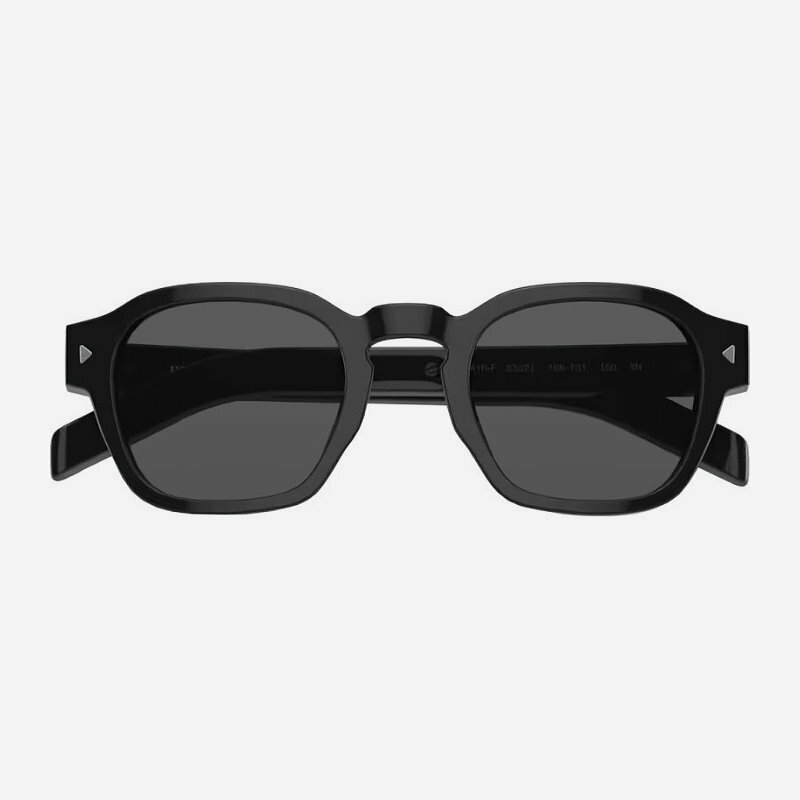 PRADA SPR A16-F サングラス 新品未使用 24SS PRADA『SPR09Z-F』トライアングルロゴをあしらった