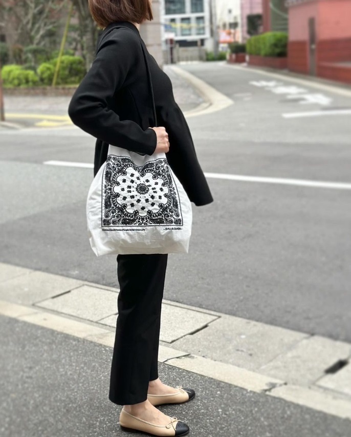 Ball＆Chain 刺繡環保購物袋 M號 - 白/黑 (30100804)