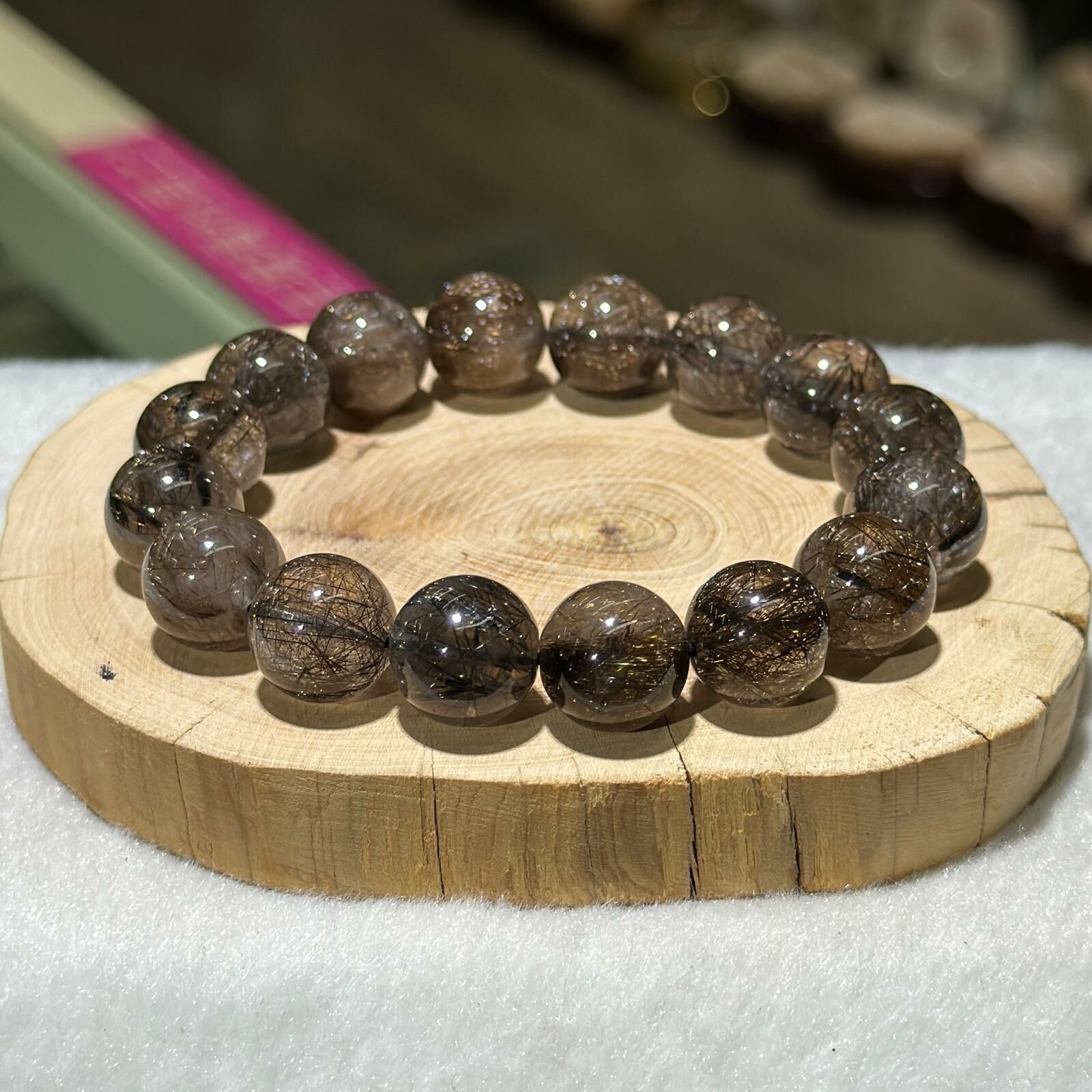 大m💫黑銅髮晶手串 13 mm +/-