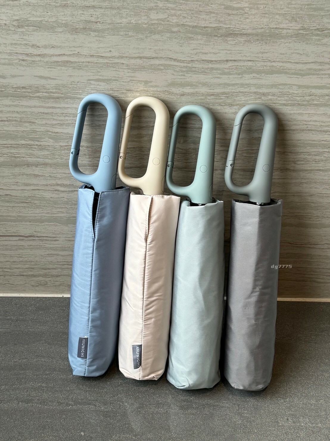 < 梅雨季必備 > MUNICHI 山水 沐尼黑 反向環扣自動摺摺傘 一按即開 自動傘 雨傘 (MR.MYRAIN)