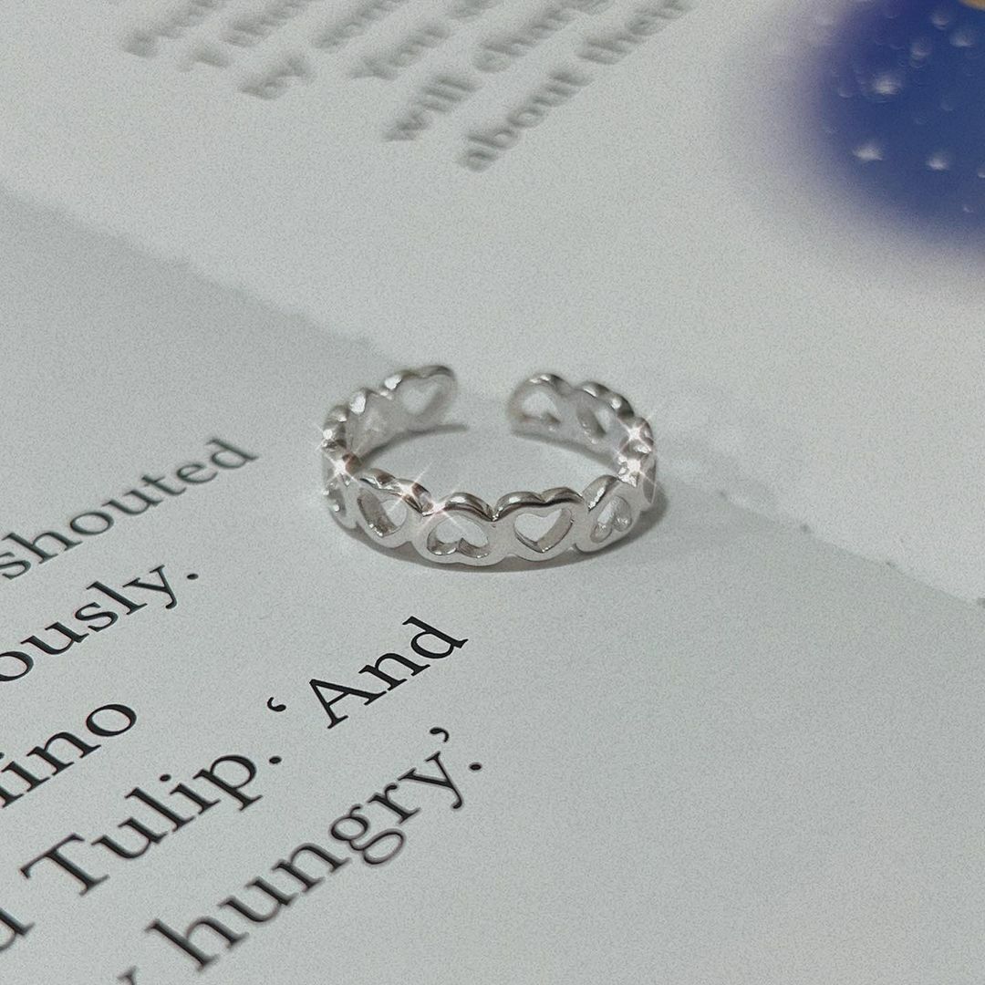 鏤空正正反反的愛心純銀開口戒