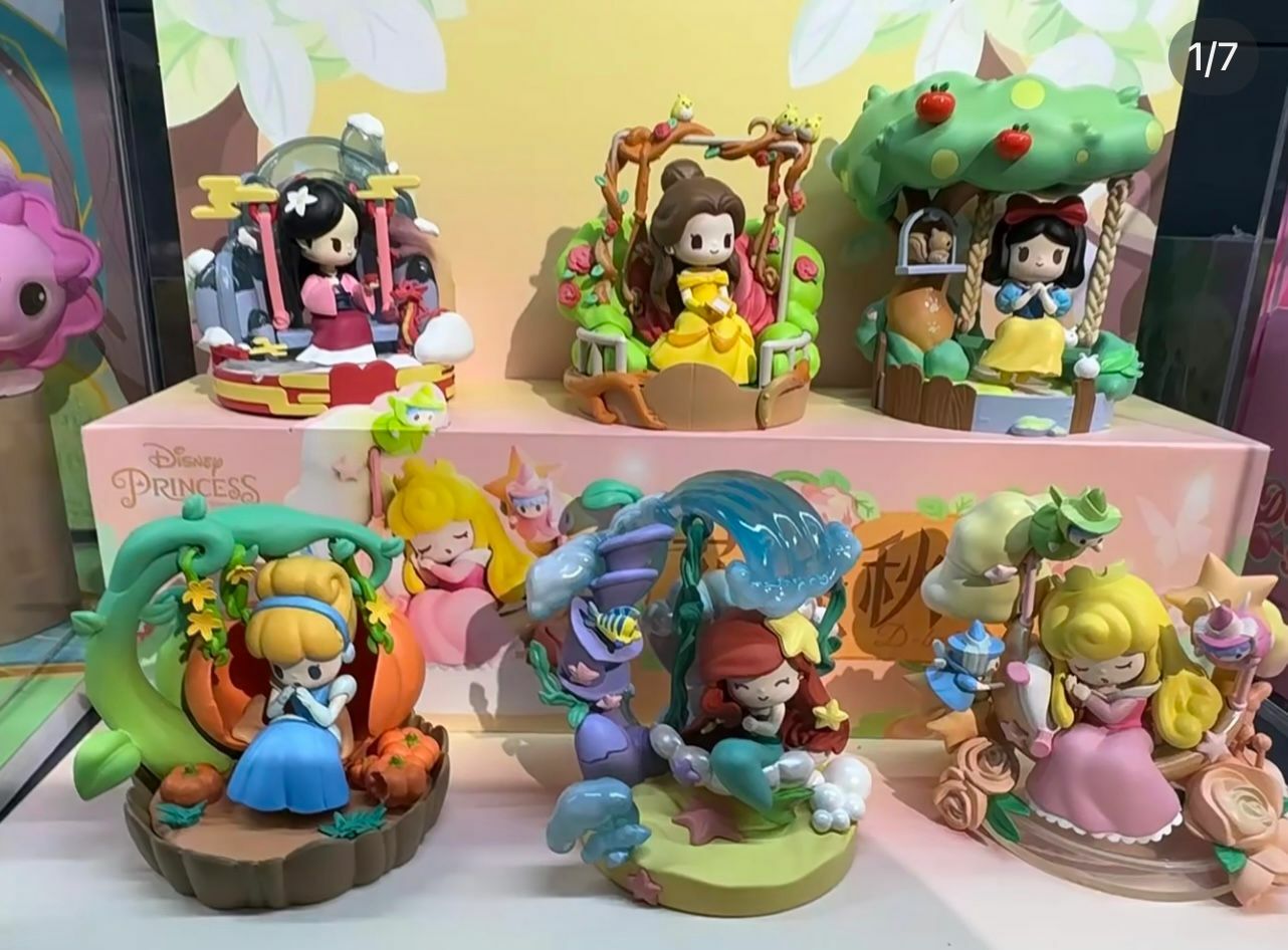 【盲盒連 原裝場景防塵展示盒】52TOYS 盲盒系列-  迪士尼公主D-baby系列 花漾鞦韆 (全套6款)