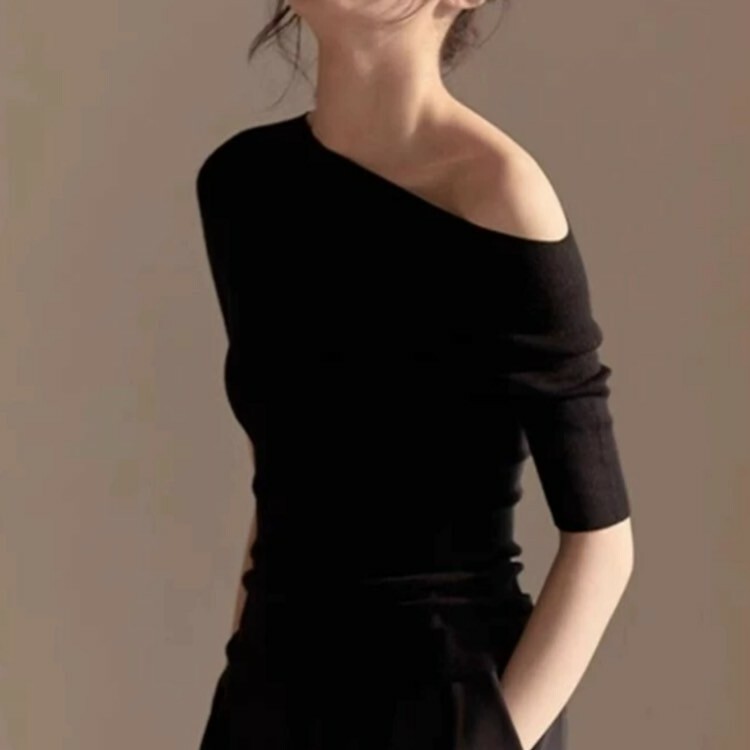 慵懶一字領上衣