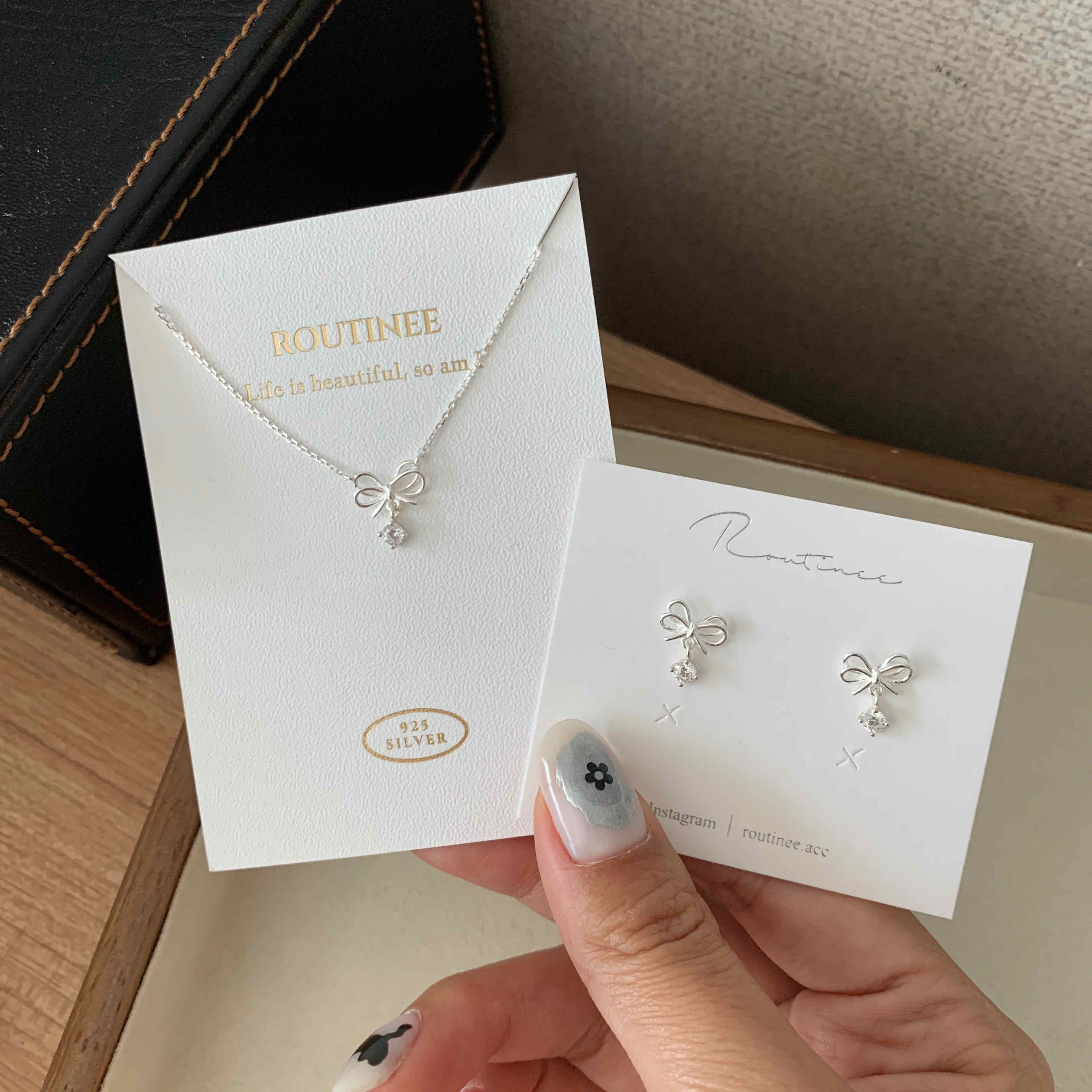 🇰🇷925 silver 雙層蝴蝶結單鑽垂墜項鍊／耳環