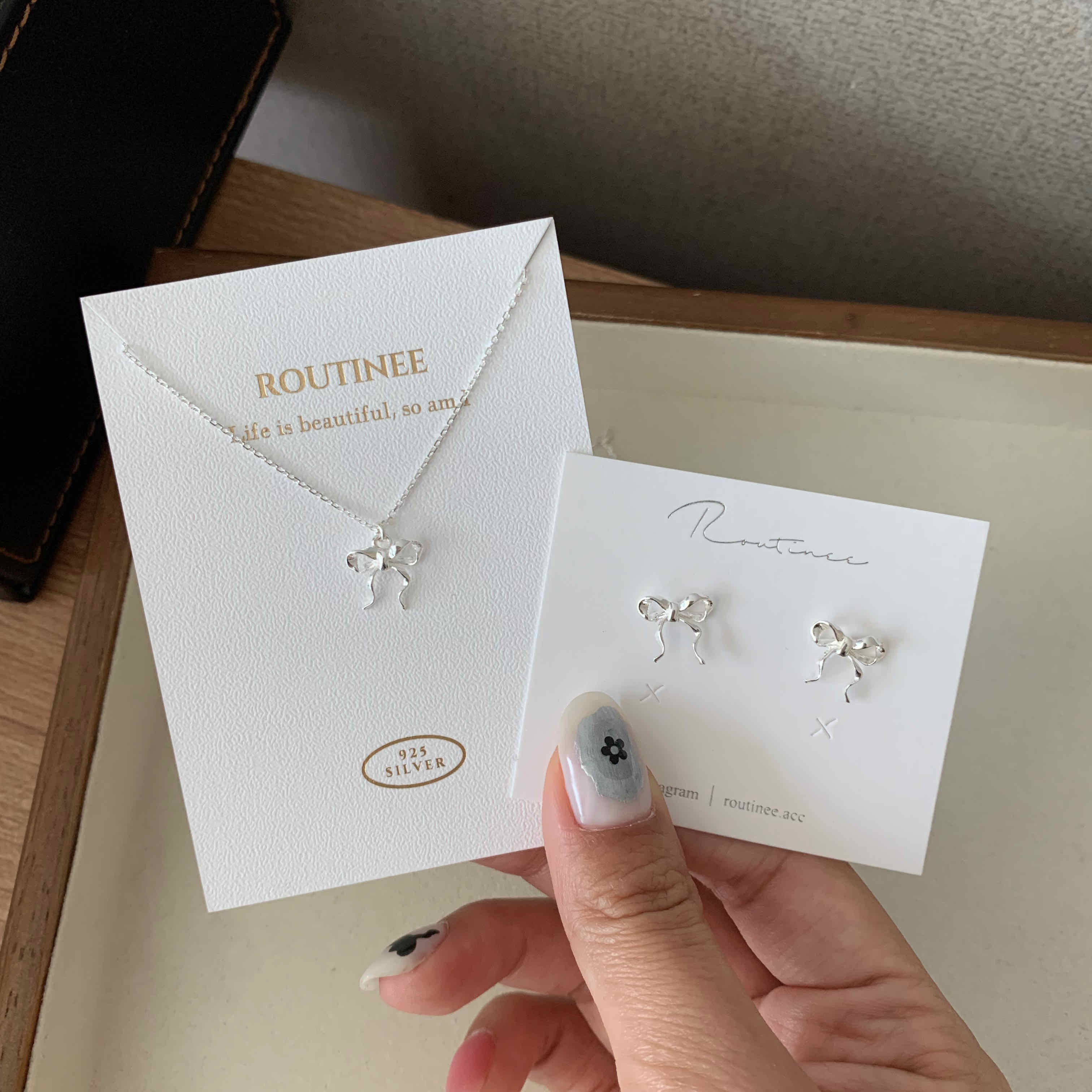 🇰🇷925 silver 捲捲緞帶蝴蝶結耳環／項鍊