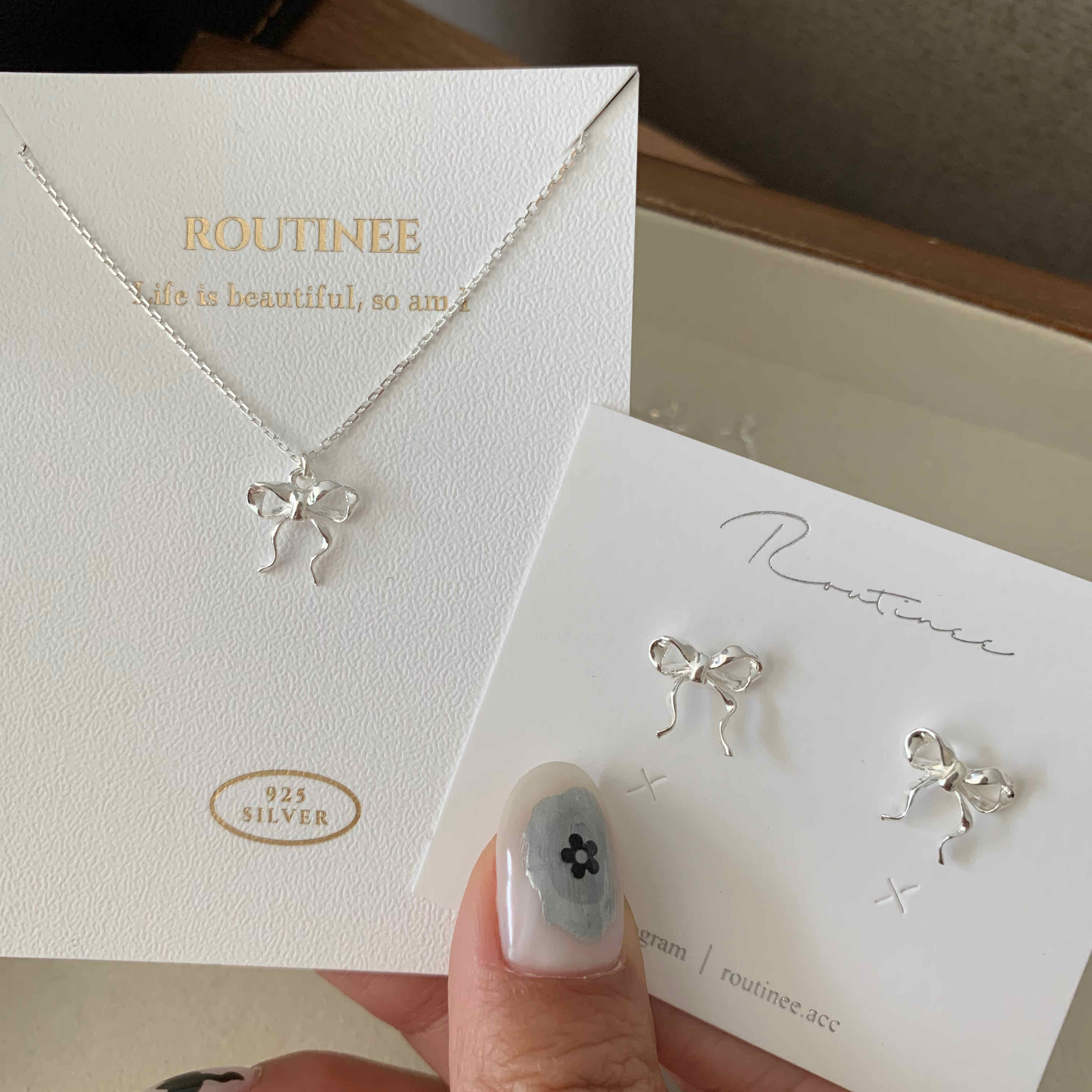 🇰🇷925 silver 捲捲緞帶蝴蝶結耳環／項鍊