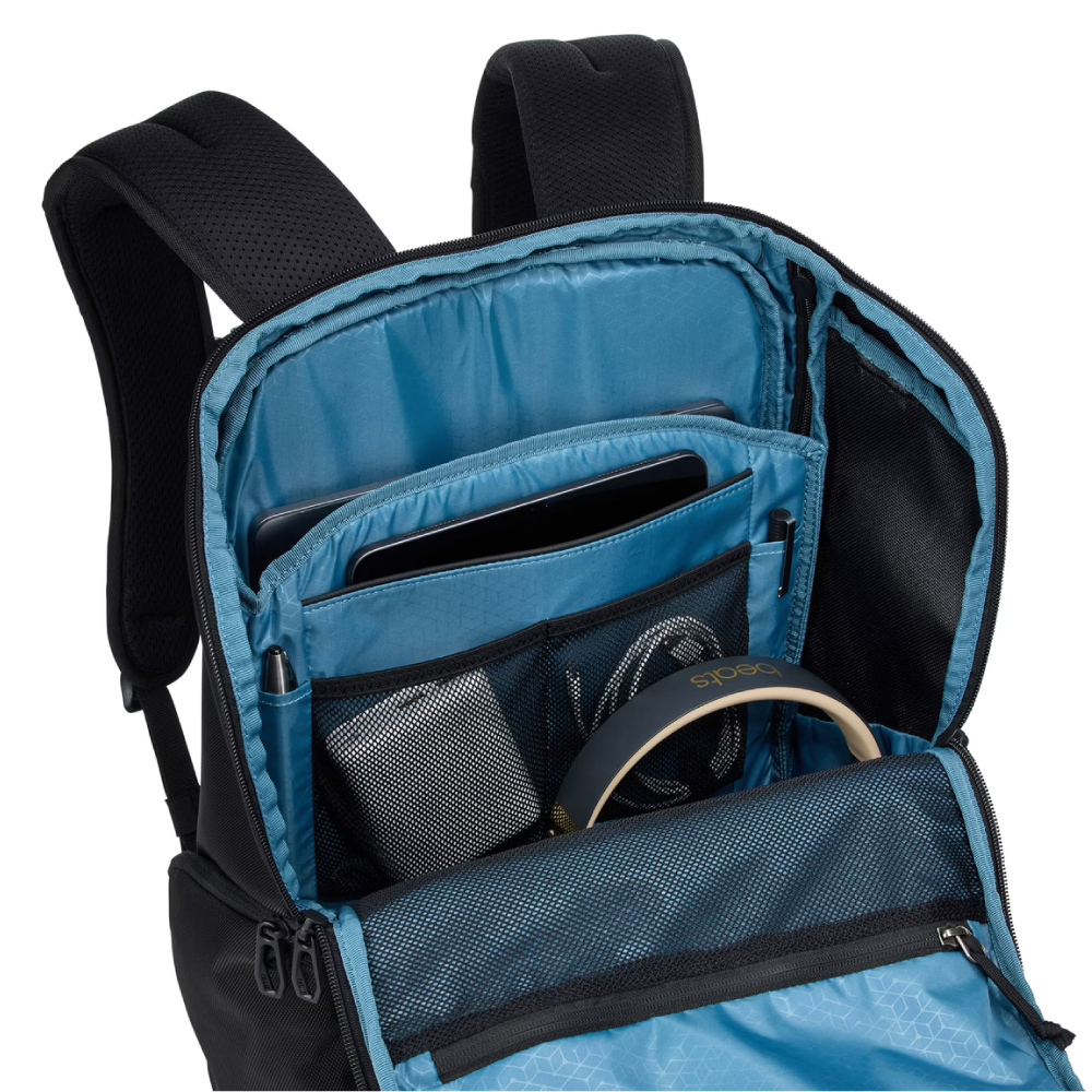 Thule 背包肩帶細節