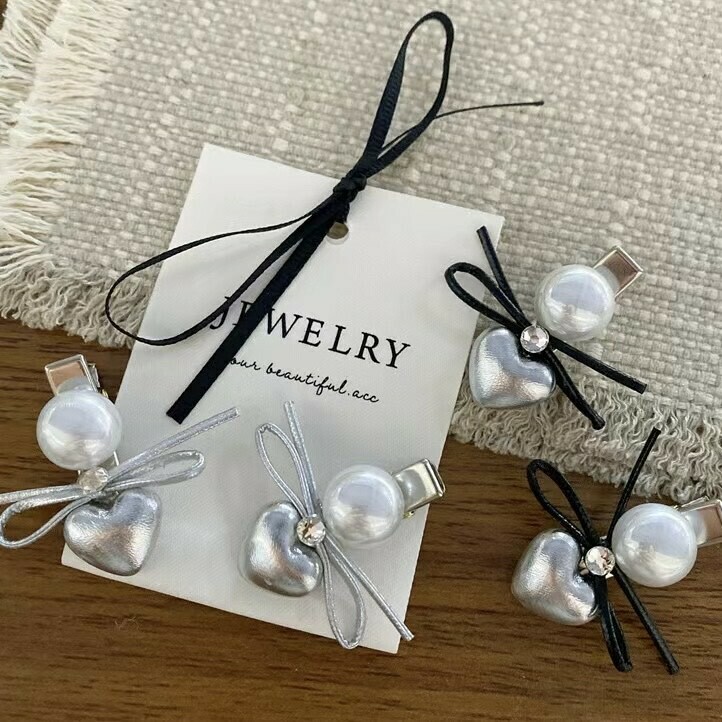 J01愛心珍珠蝴蝶結對夾（一組）