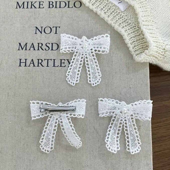 J07蕾絲珍珠蝴蝶結對夾（一組）