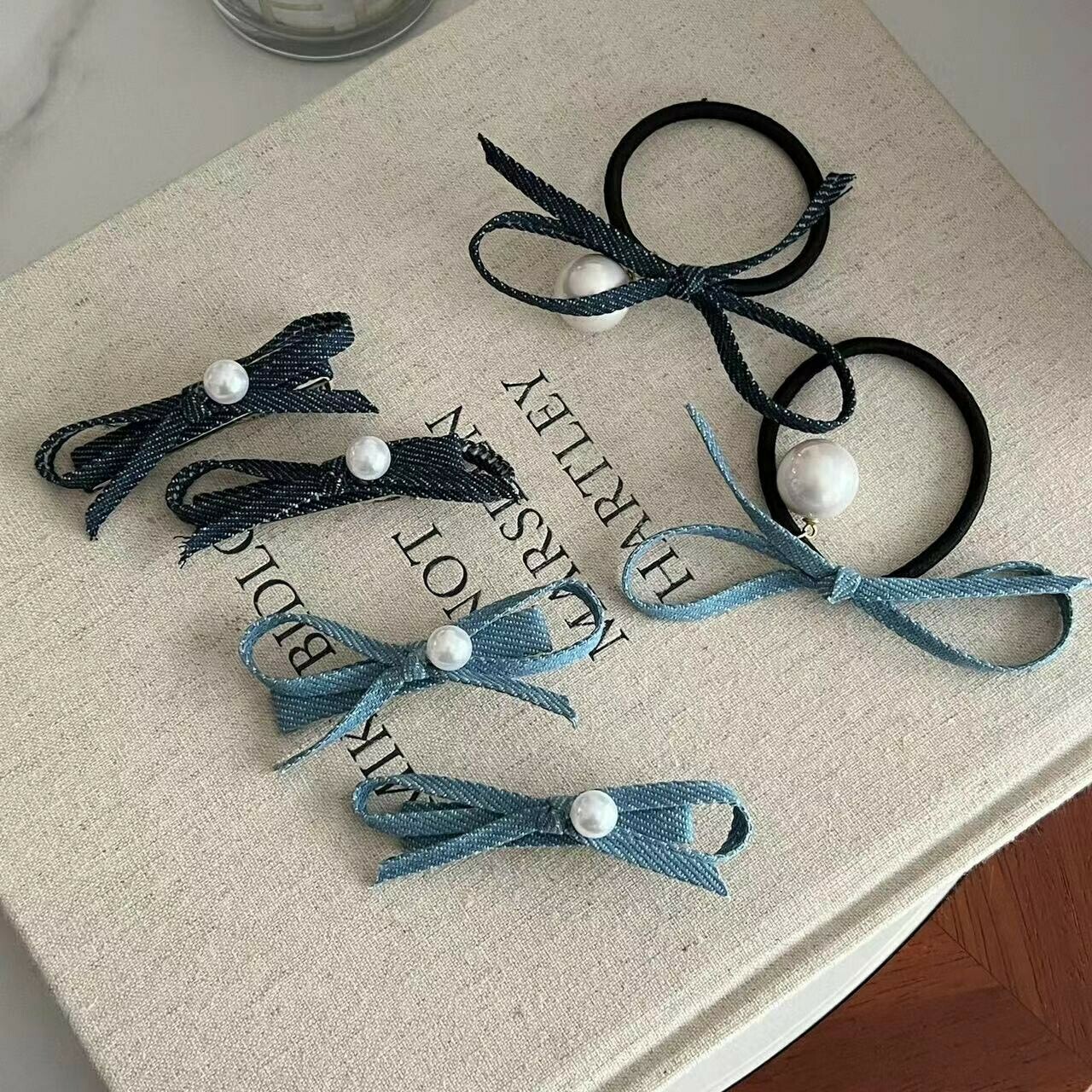 J20牛仔珍珠蝴蝶結對夾（一組）