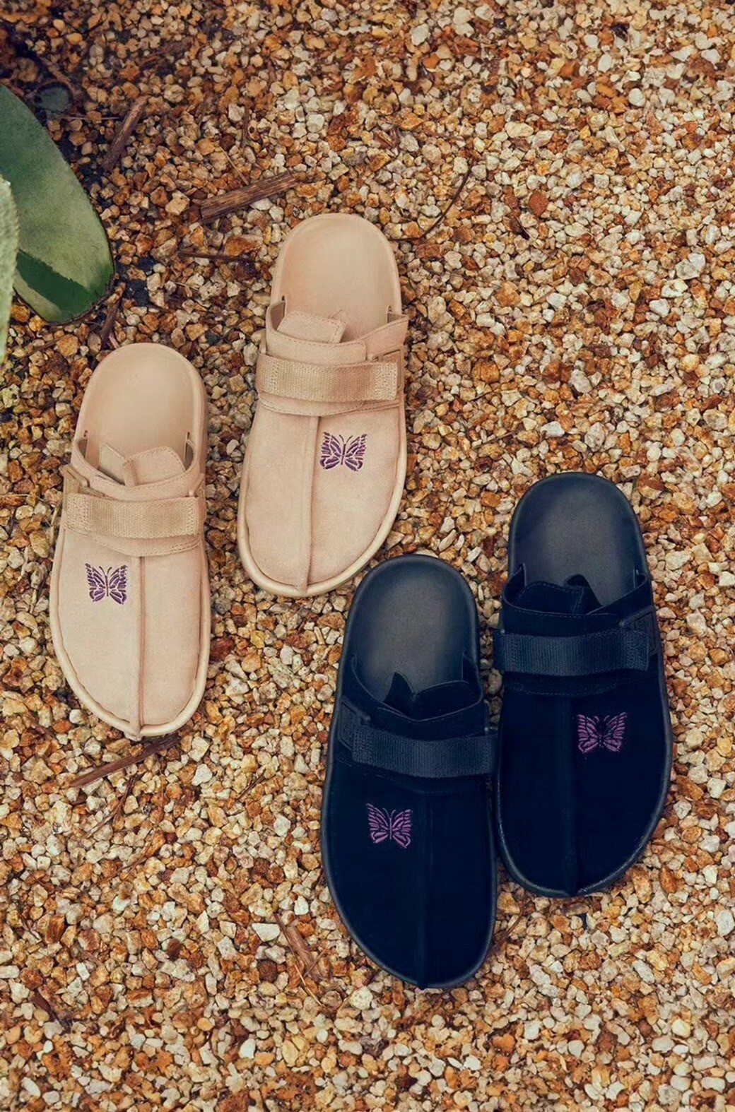 【代購】REEBOK X NEEDLES 蝴蝶絨面革拖鞋 黑紫 卡其