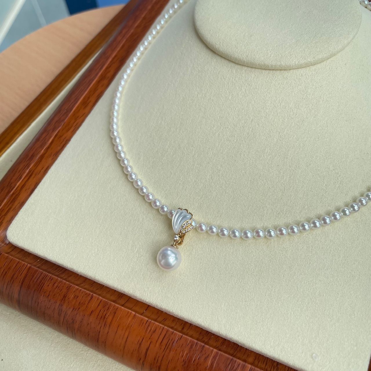 18K金珍珠母貝配日本Akoya鑽石吊墜 -開口設計 (8.5-9mm)