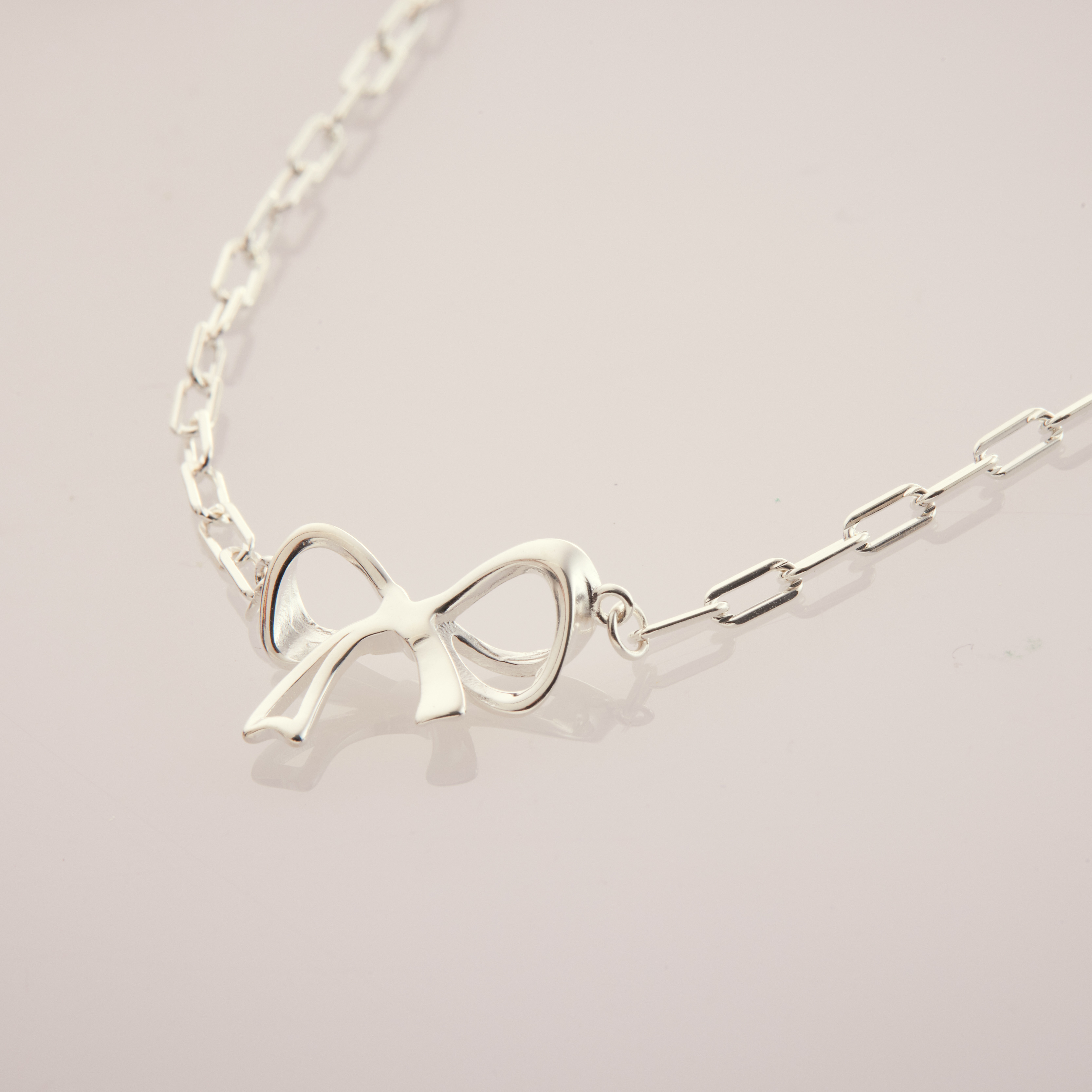 B227 |  純銀蝴蝶結手鍊