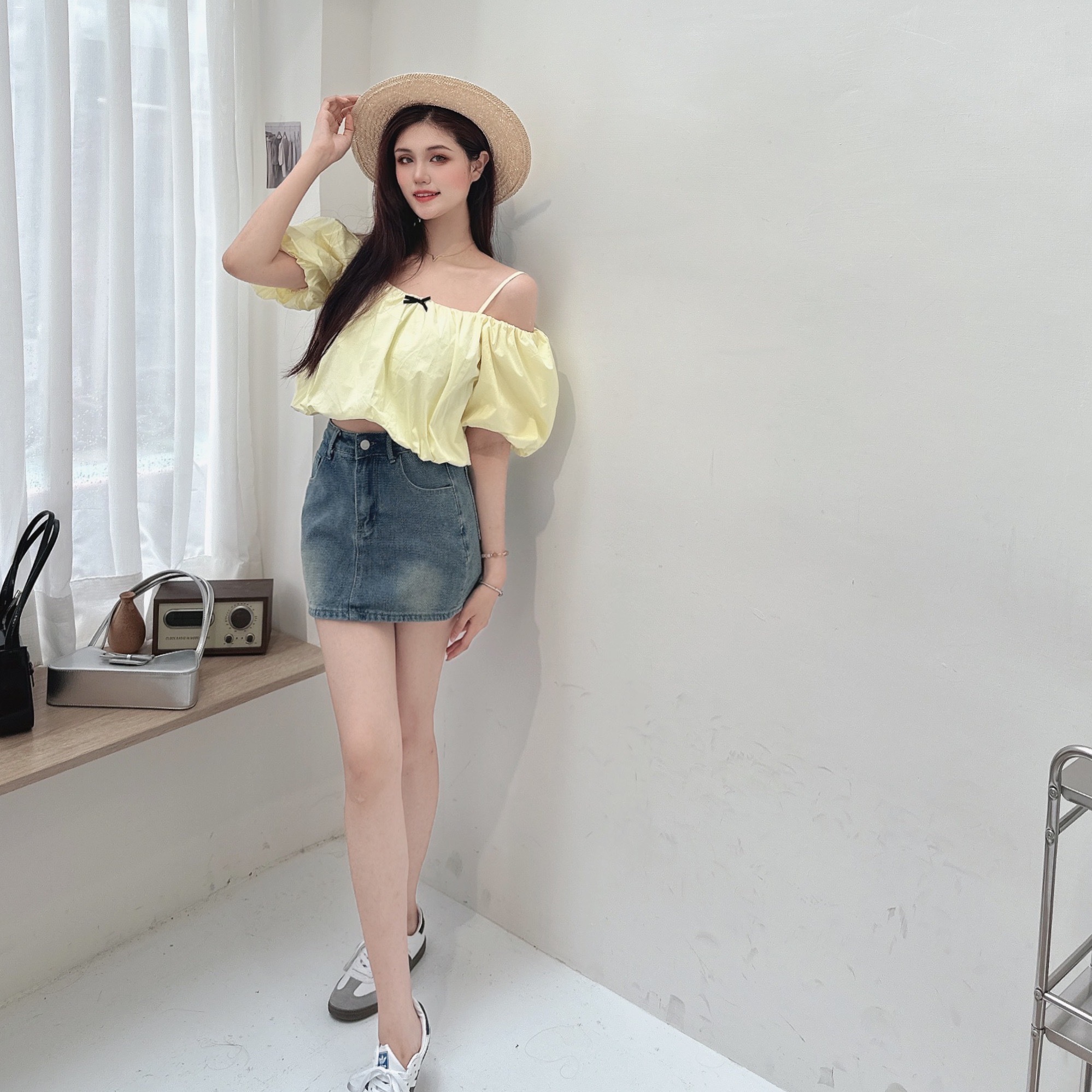 澎袖蝴蝶結平口上衣/二色