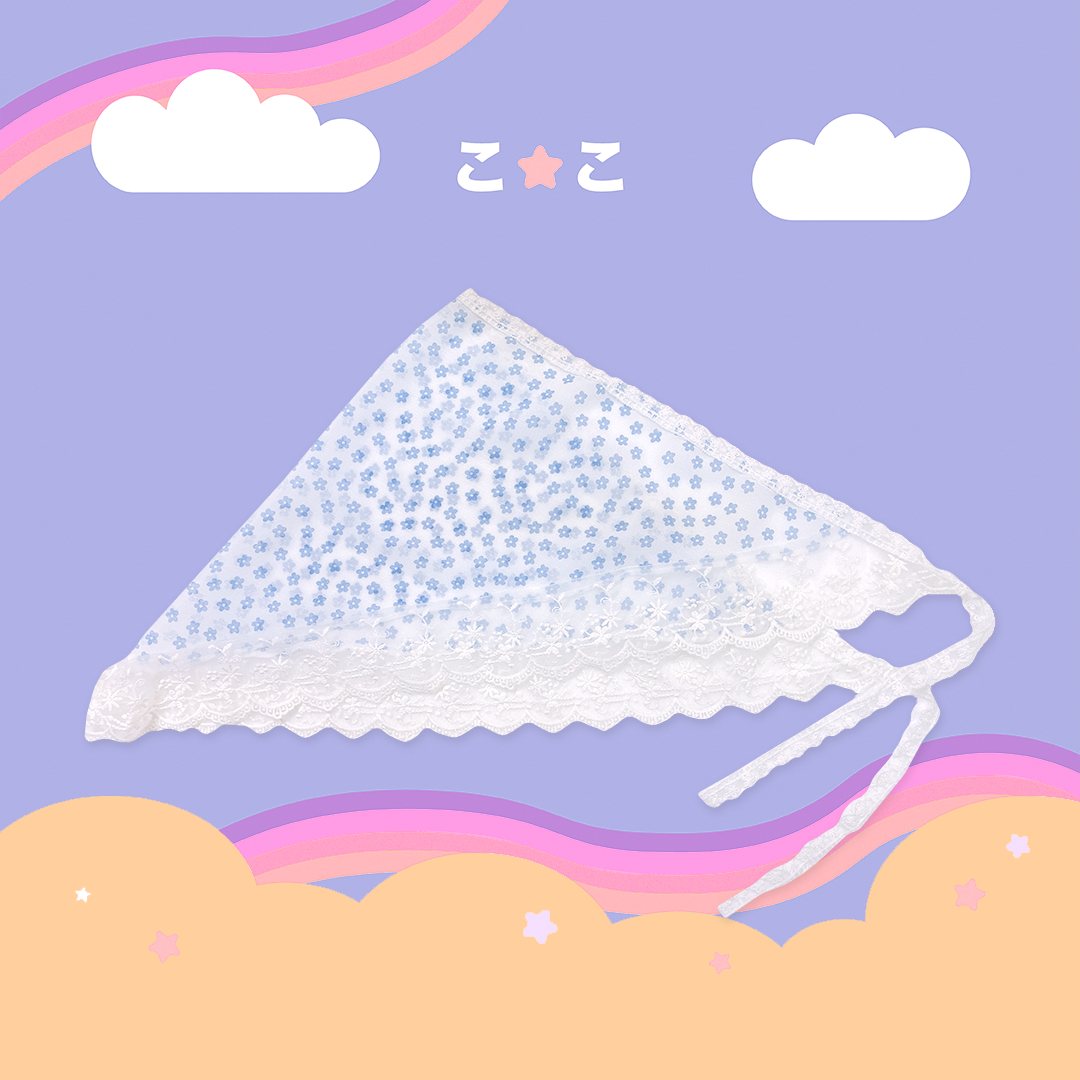 こ♡こ 白底藍小花蕾絲三角頭巾