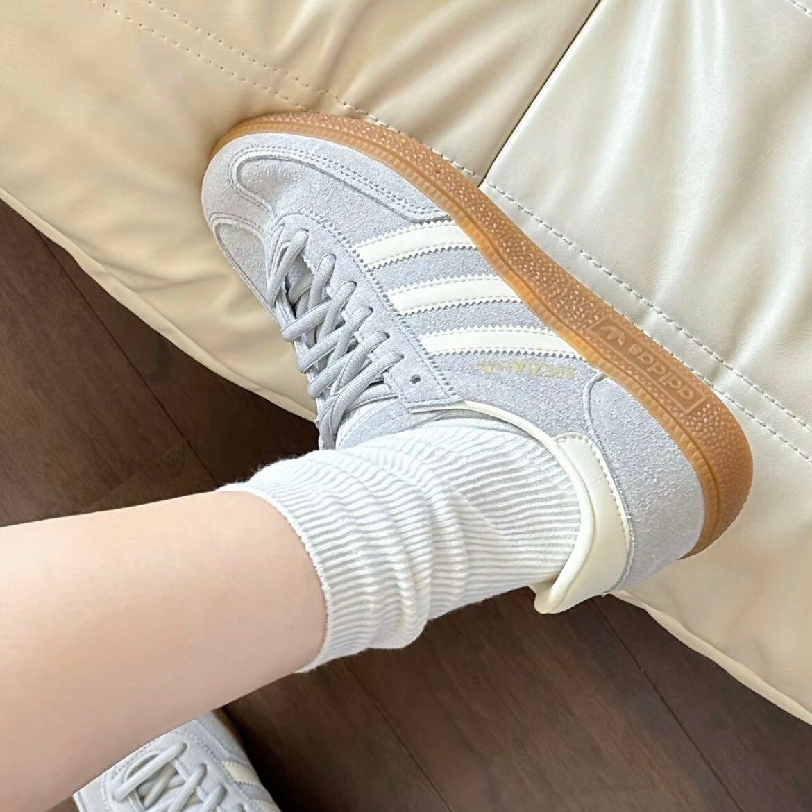 Adidas Handball Spezial Grey Cream White 藍灰白 麂皮 焦糖底 膠底 德訓鞋 低筒休閒鞋 板鞋