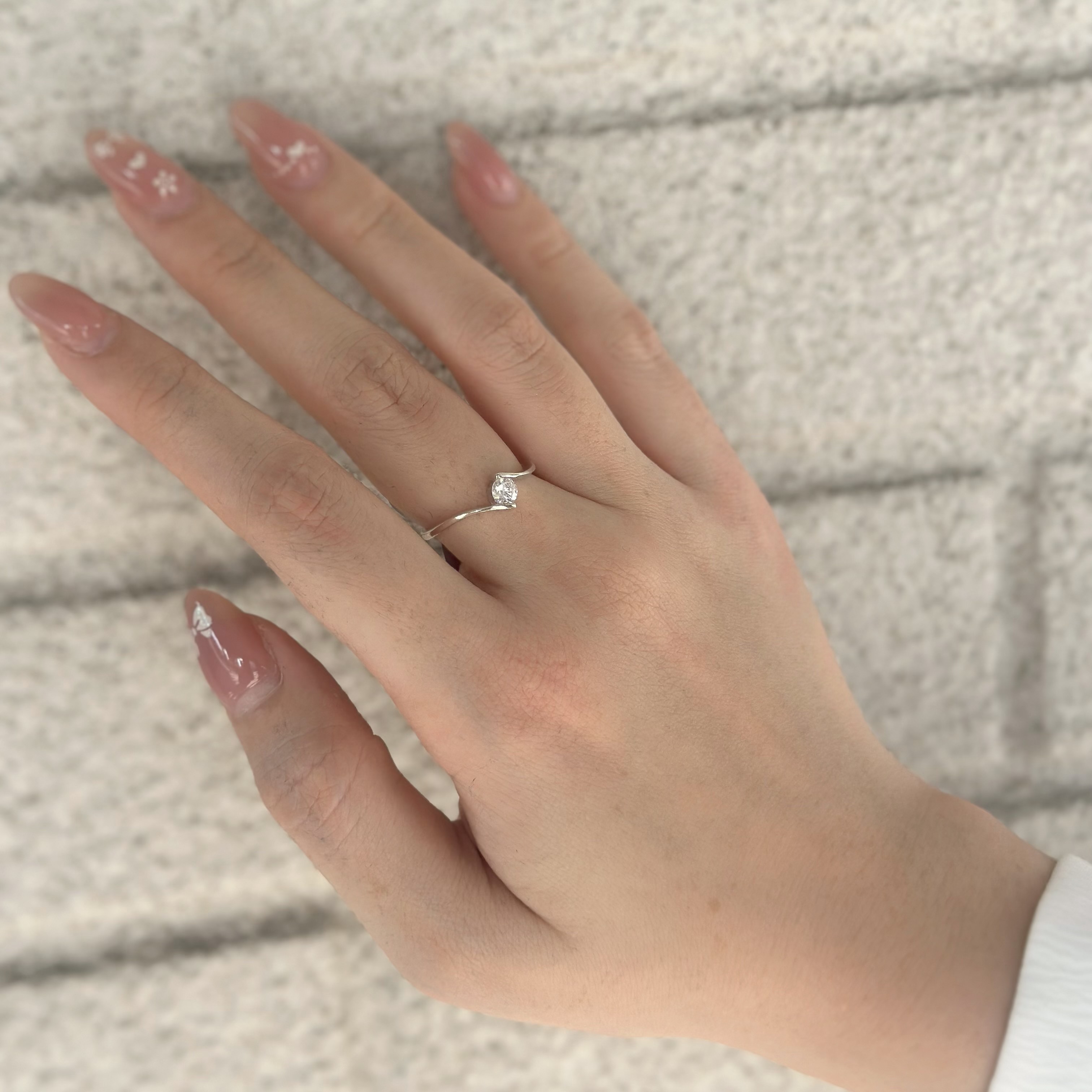 J61單鑽交叉純銀戒指